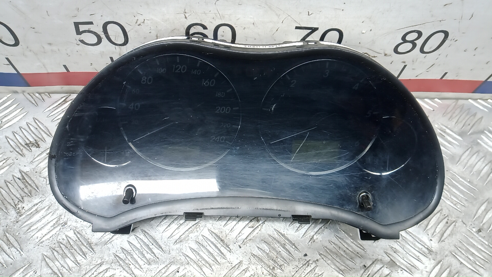 Панель приборов