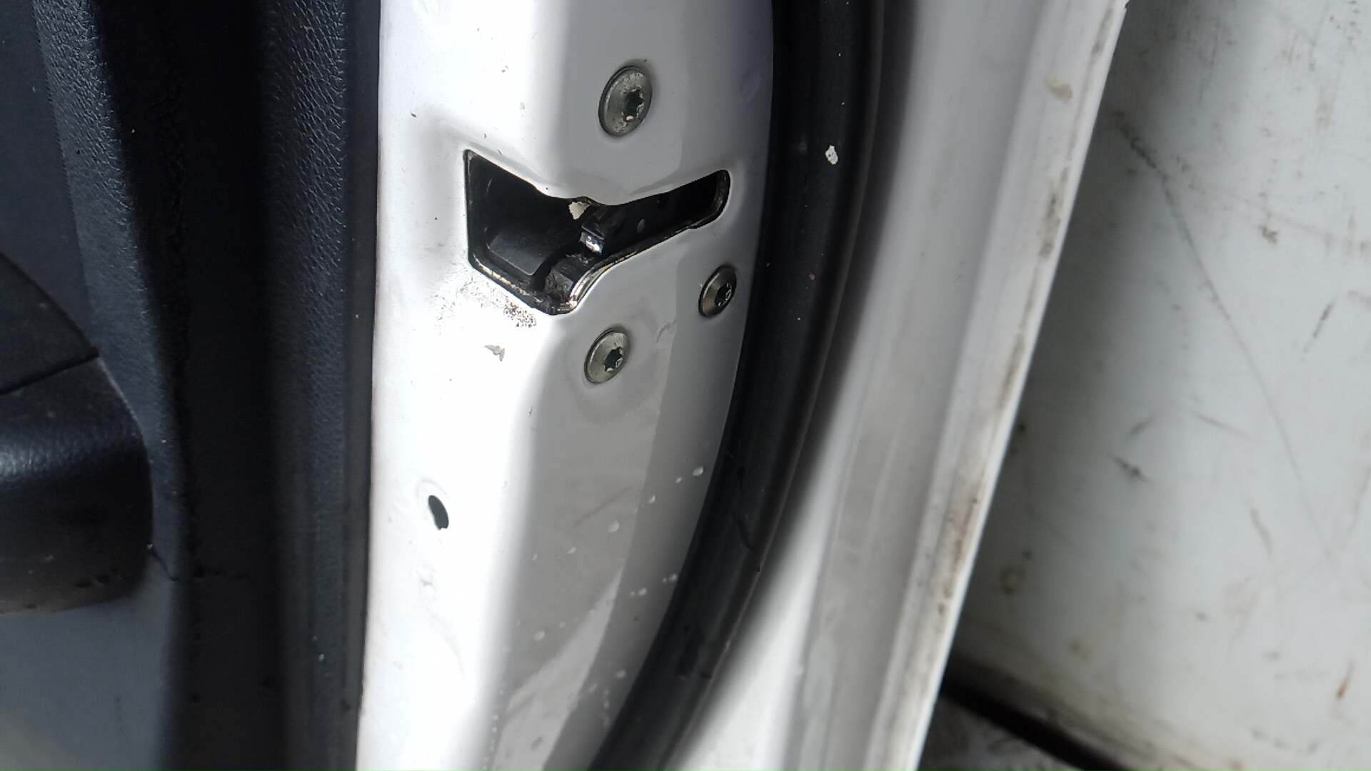 Дверь передняя правая