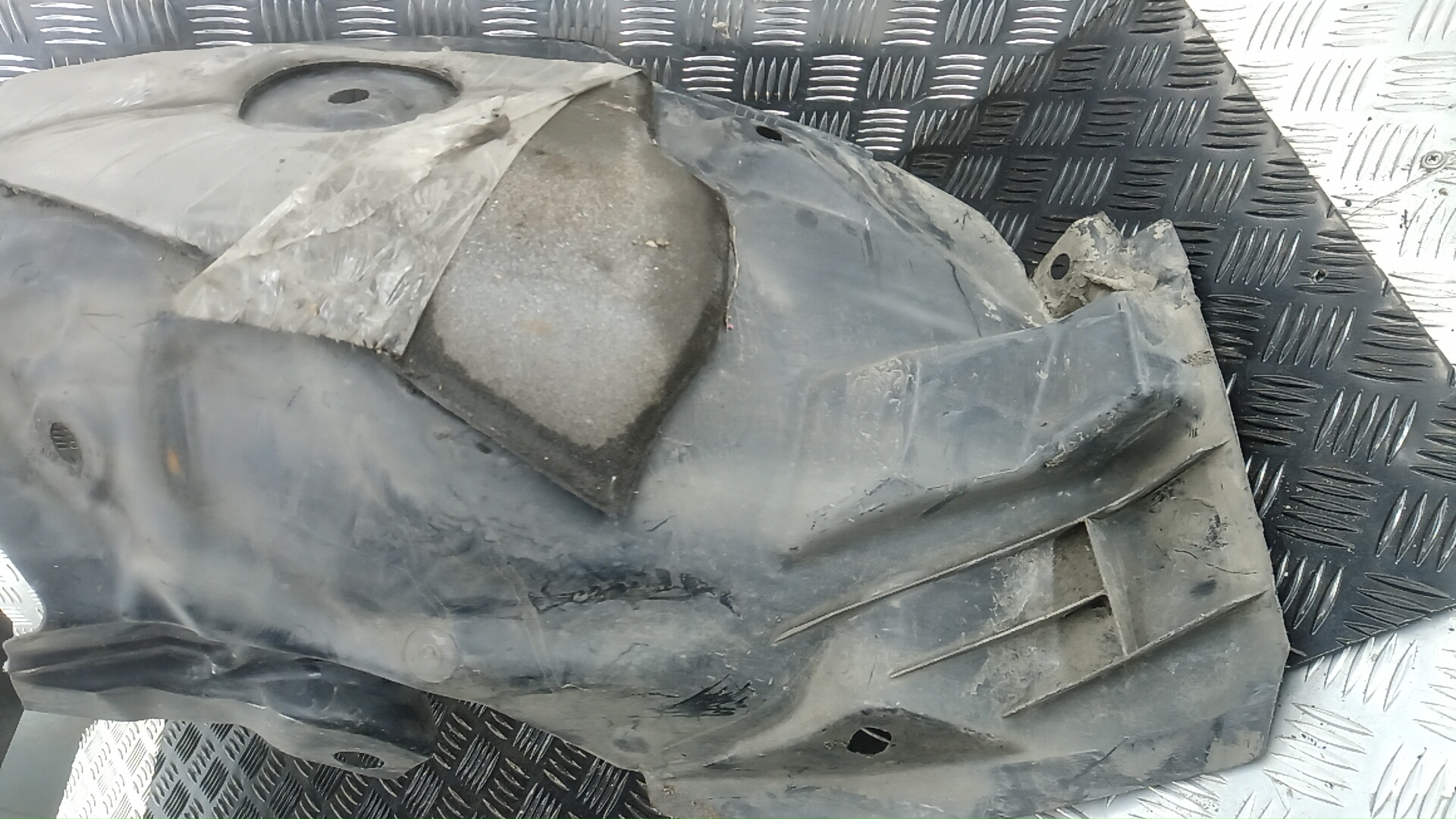 Локер передний правый