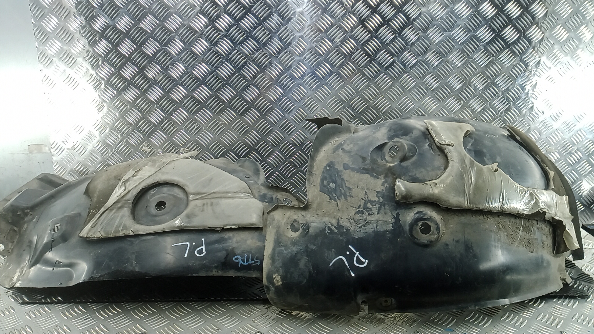 Локер передний правый