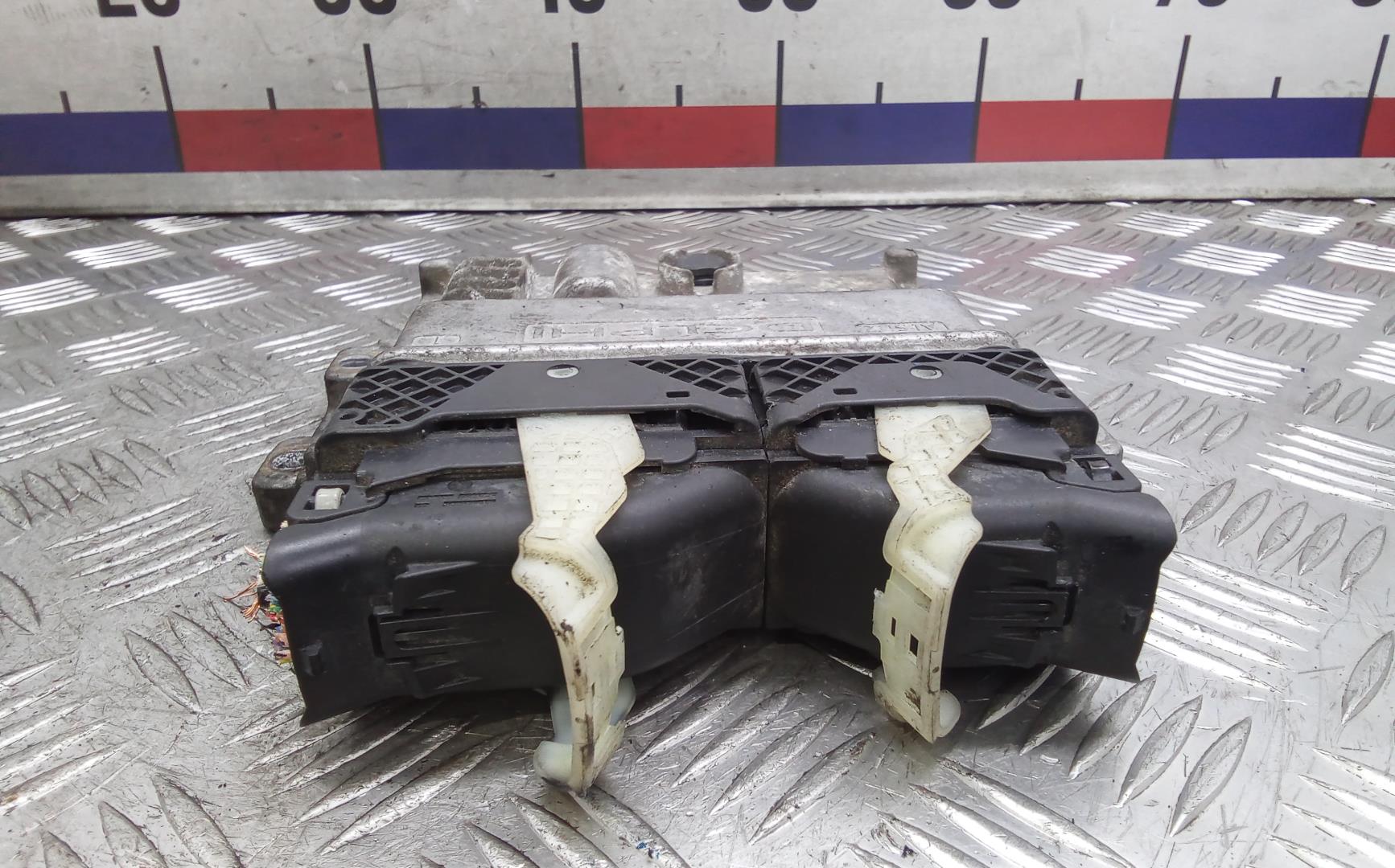 Блок управления двигателем