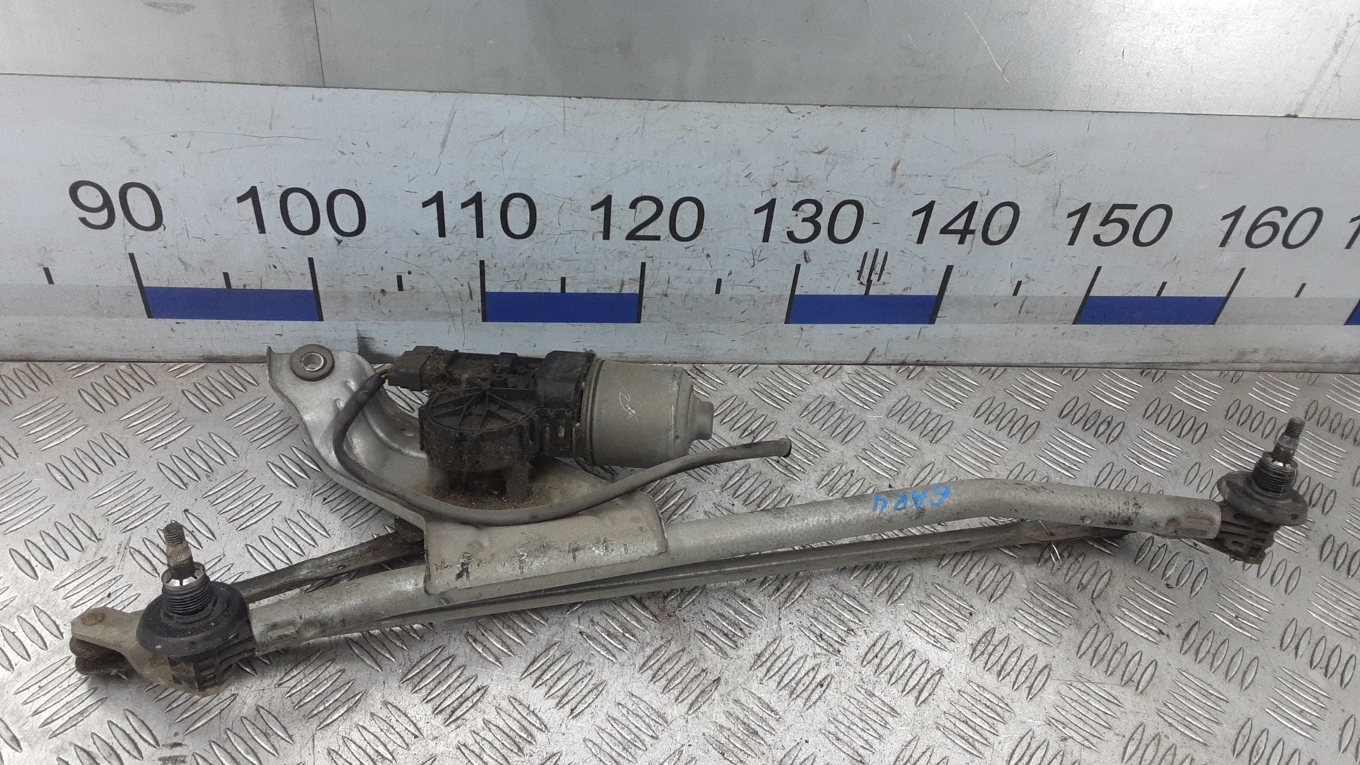 Трапеция стеклоочистителей