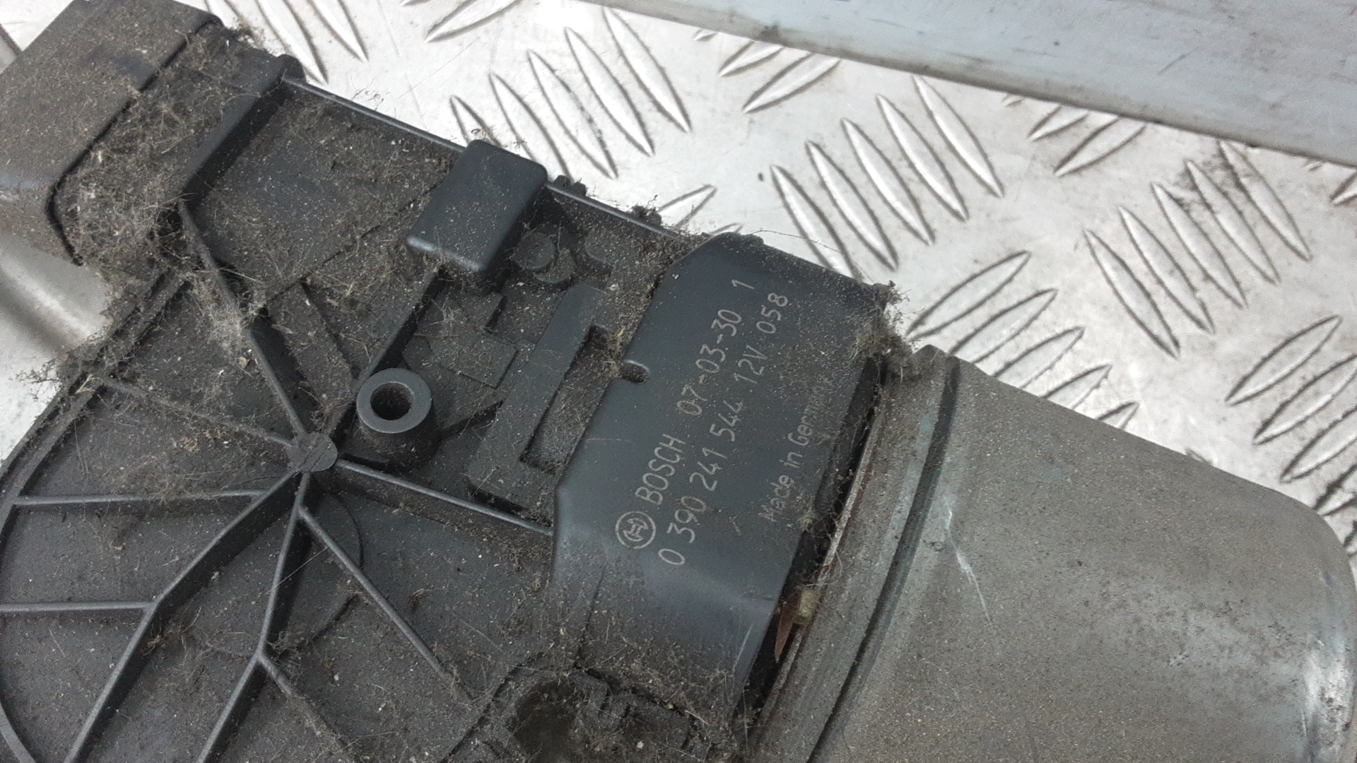 Трапеция стеклоочистителей