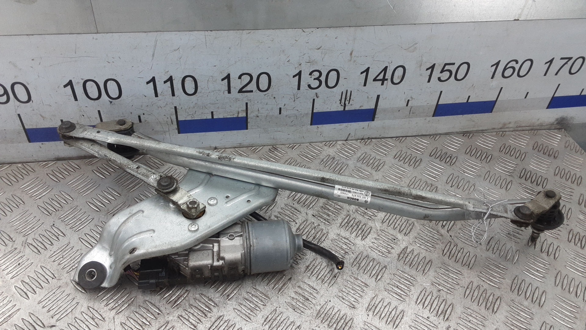 Трапеция стеклоочистителей