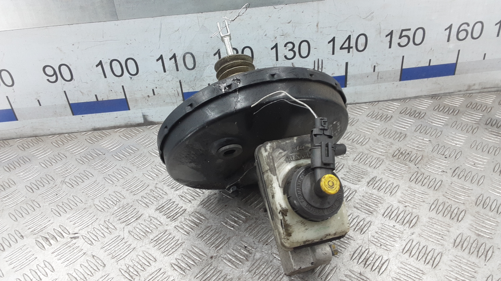 Усилитель тормозов вакуумный