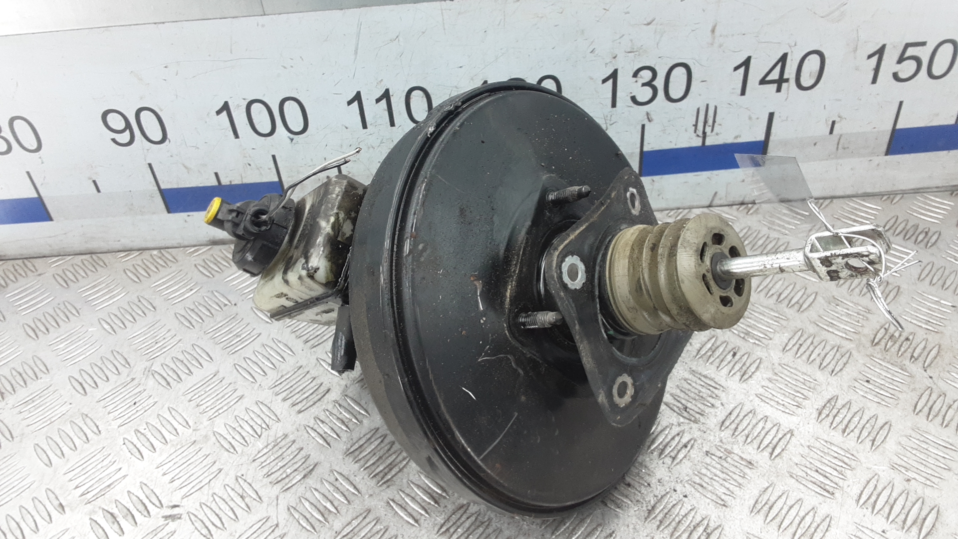 Усилитель тормозов вакуумный