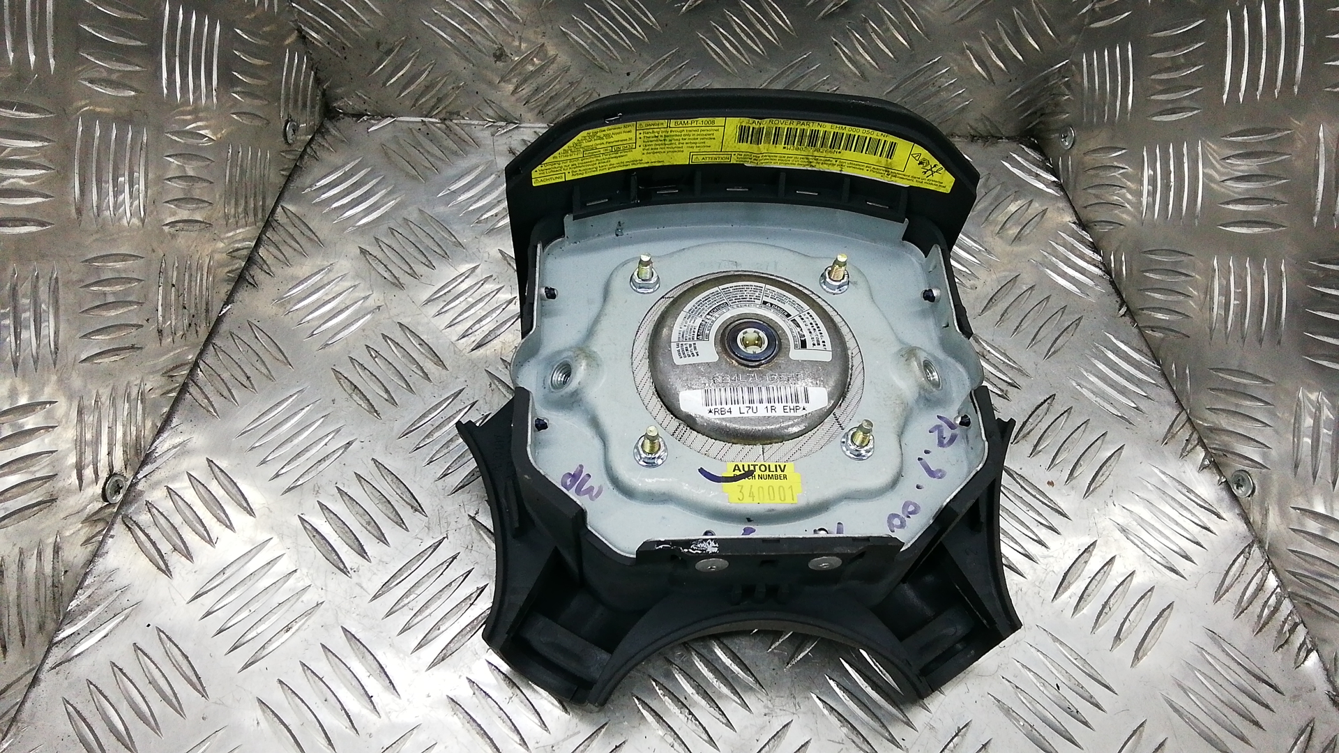 Подушка безопасности в рулевое колесо