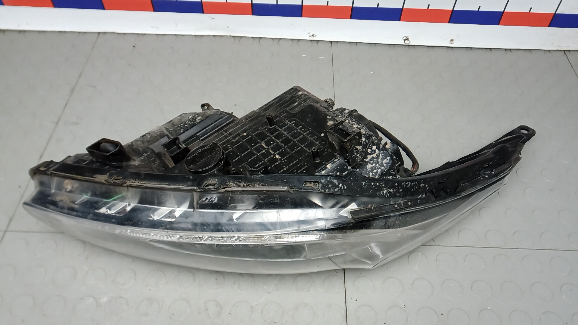 Фара правая