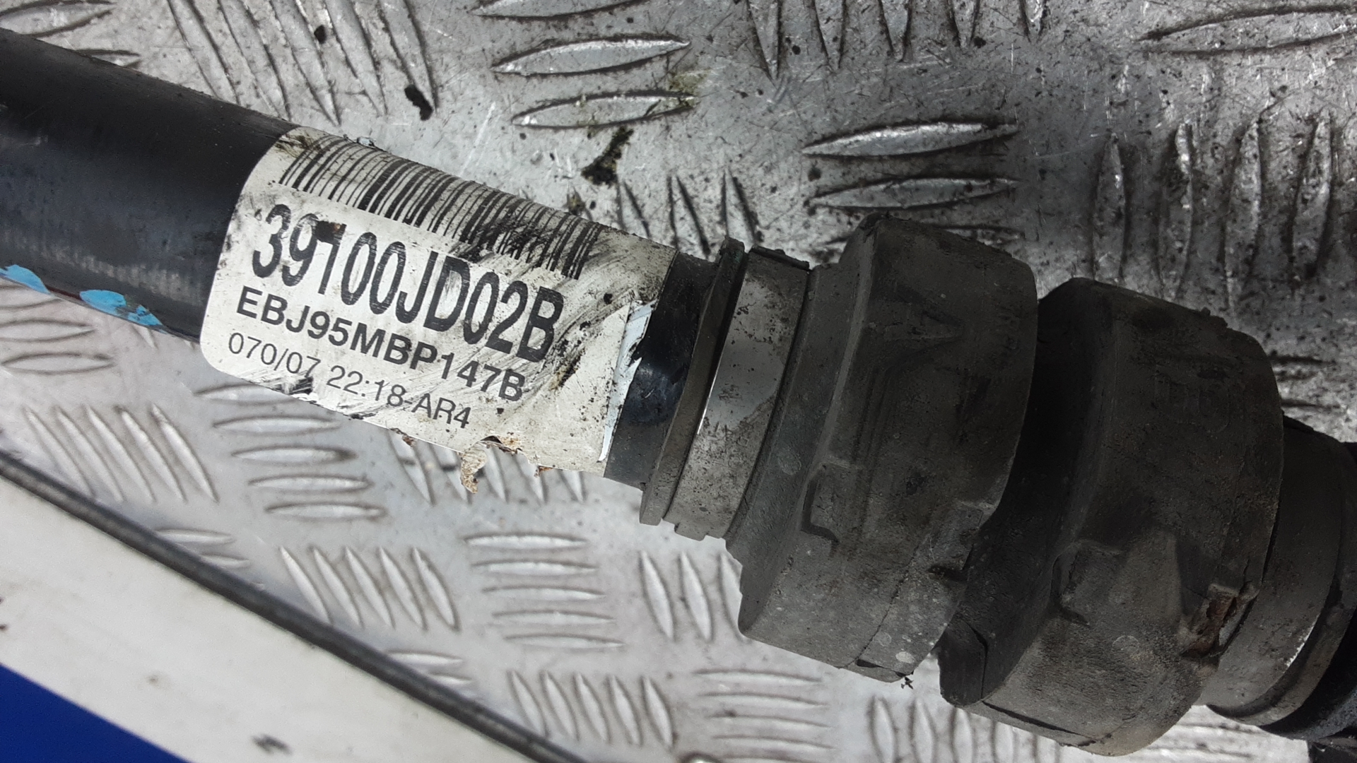 Полуось передняя правая