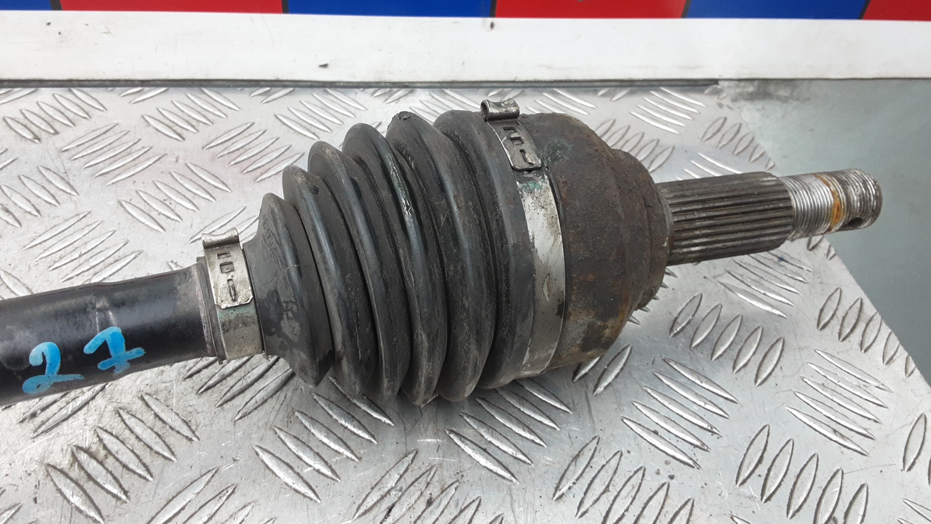 Полуось передняя правая