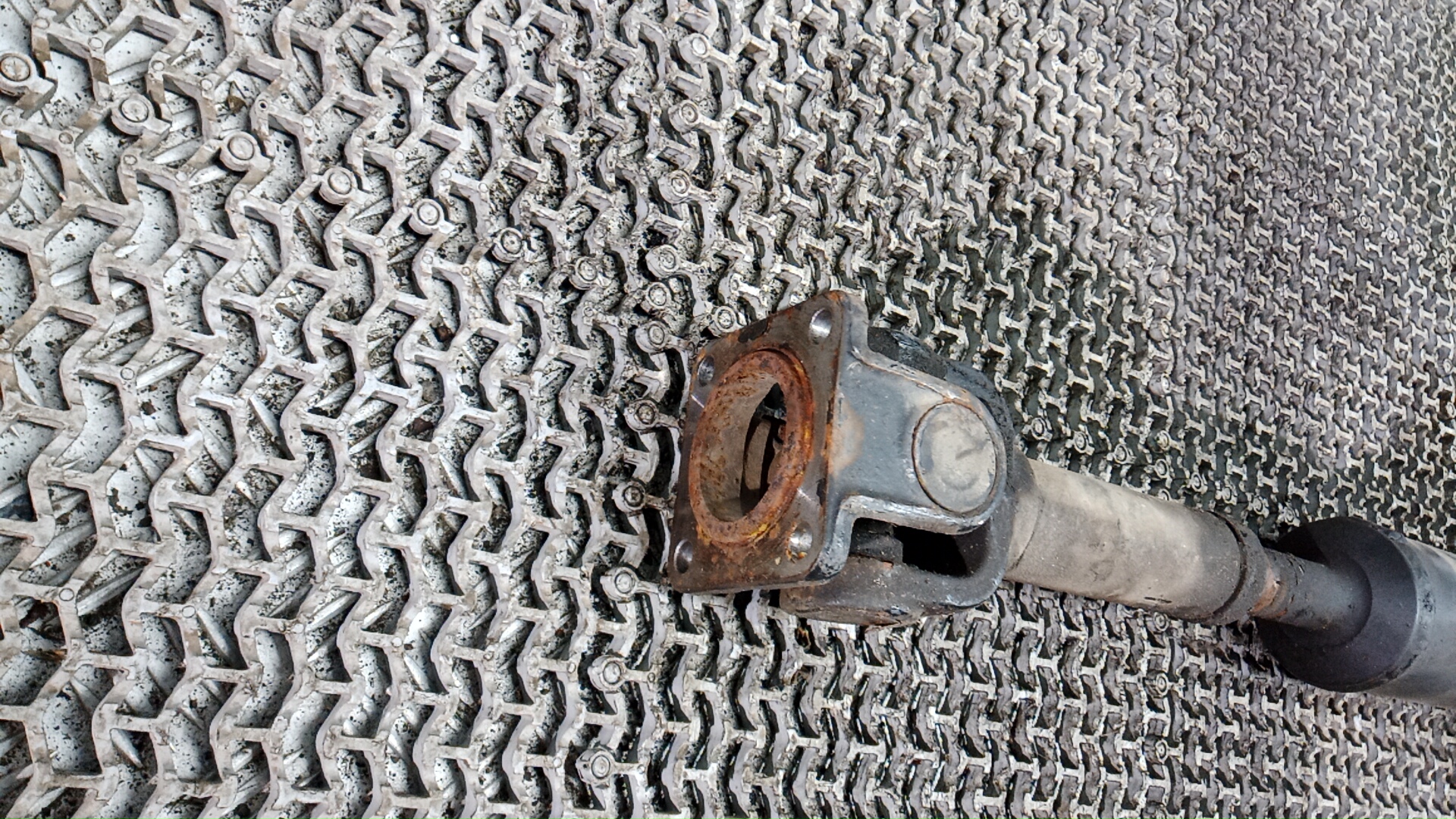 Вал карданный