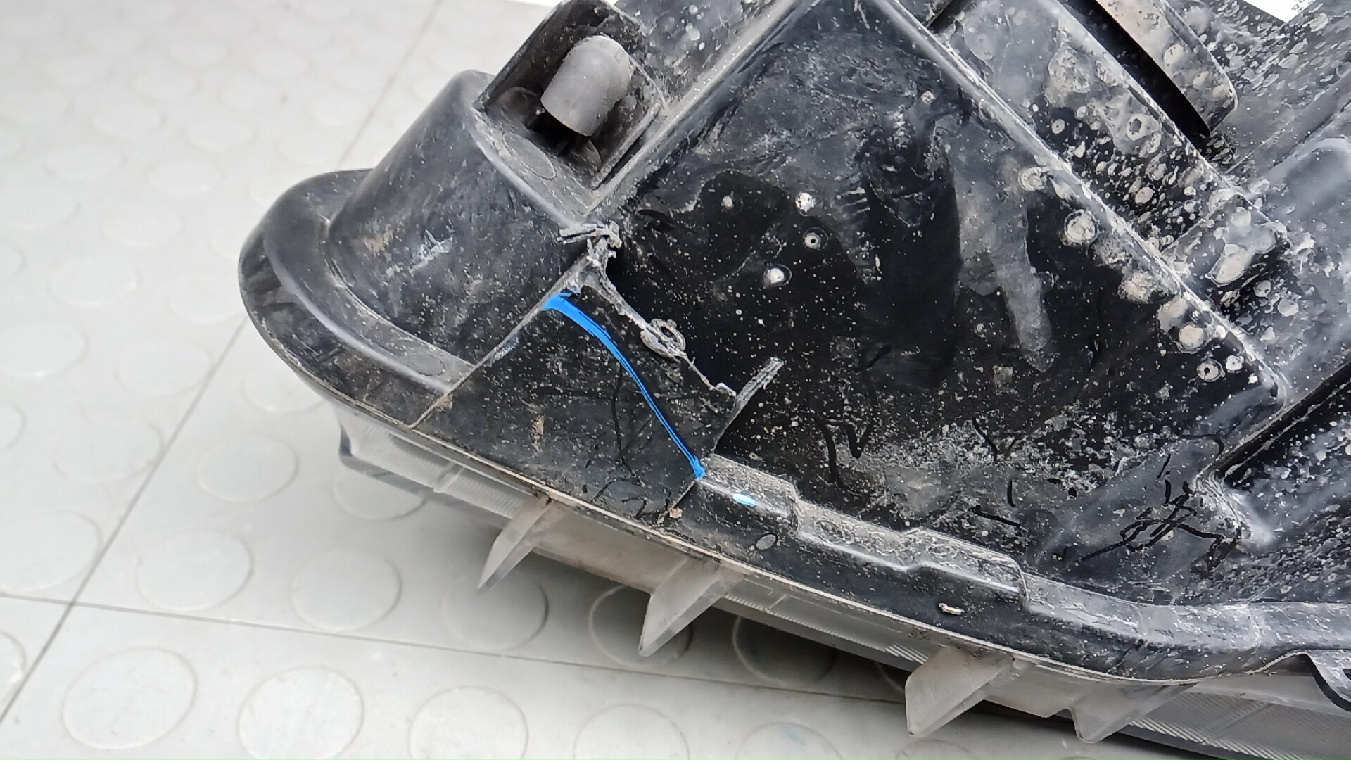 Фара правая