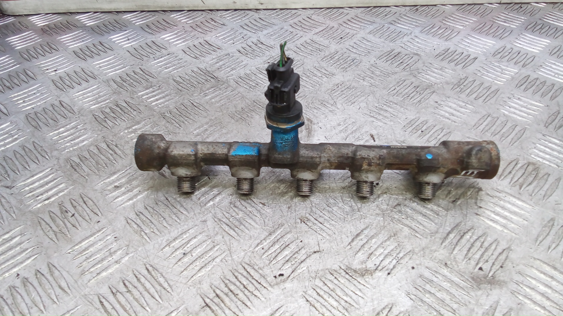 Рейка топливная (рампа)