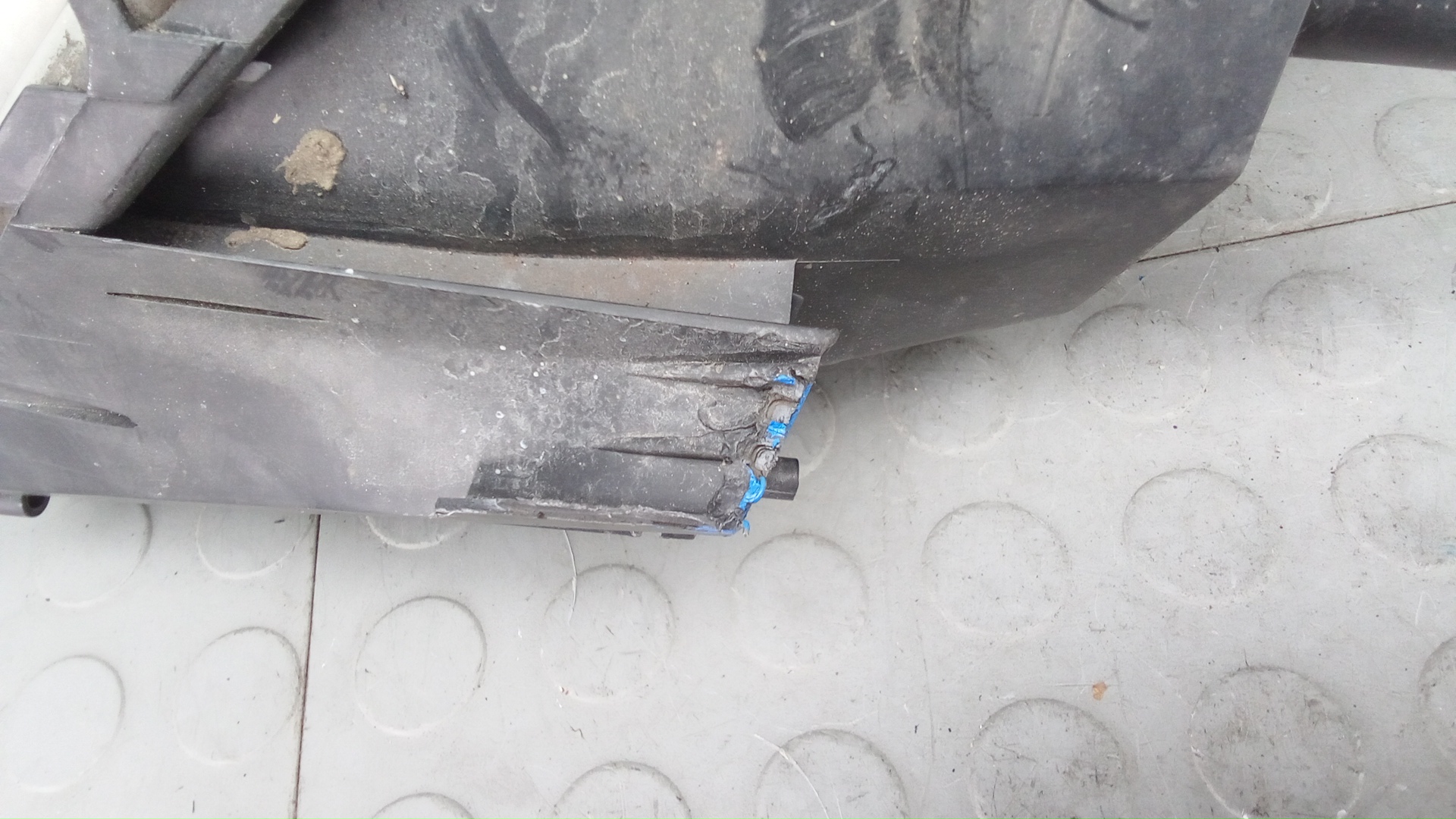 Фара правая