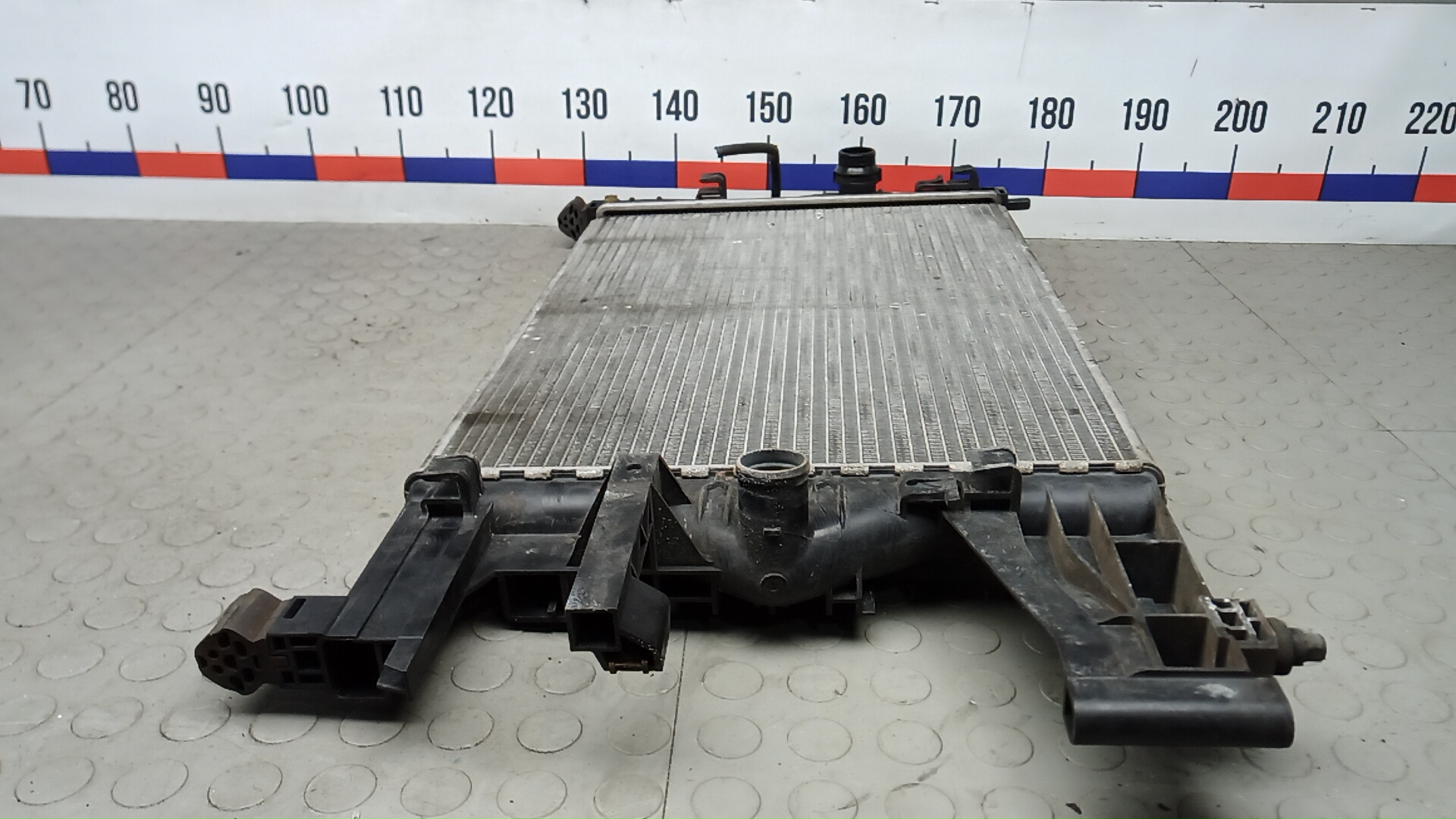 Радиатор охлаждения двигателя основной