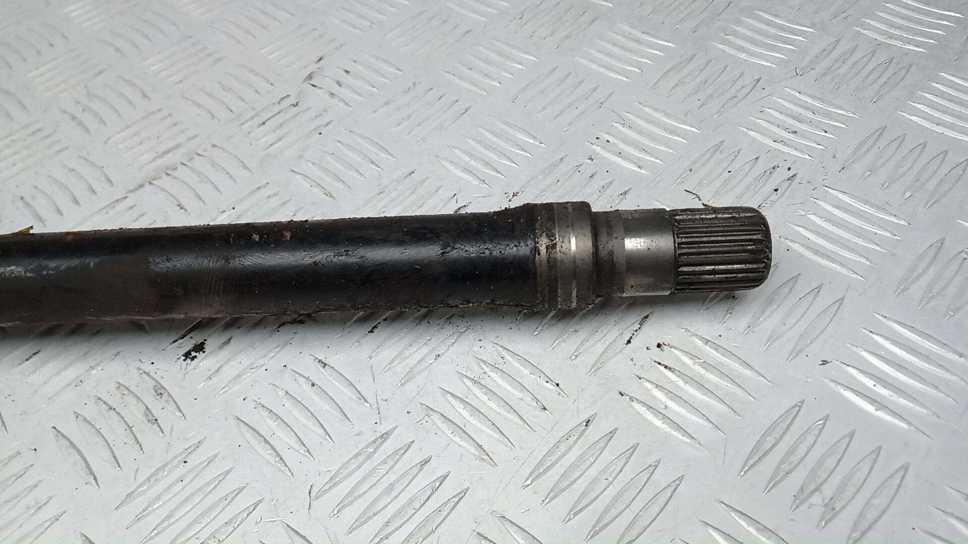 Полуось передняя правая