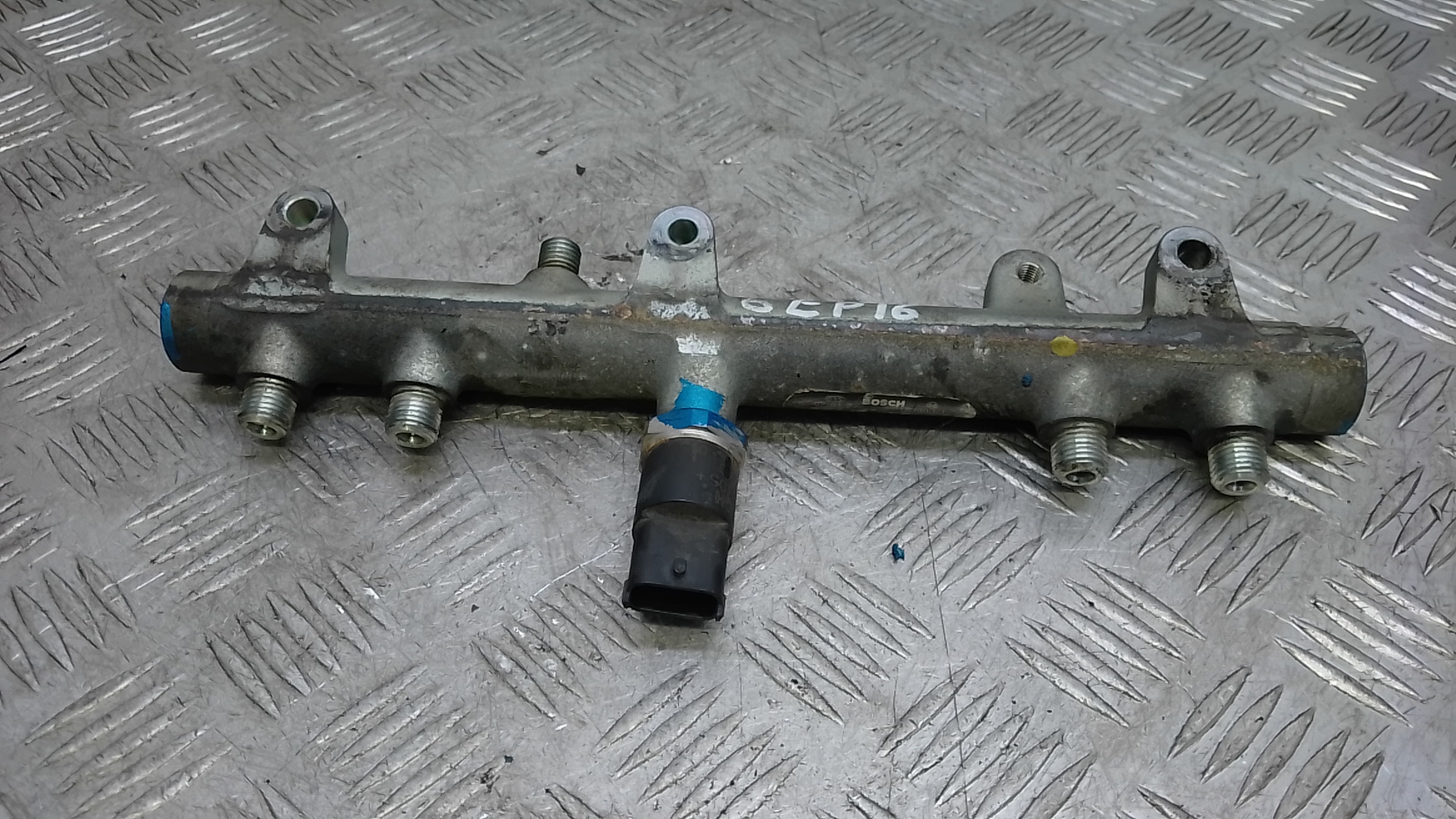 Рейка топливная (рампа)