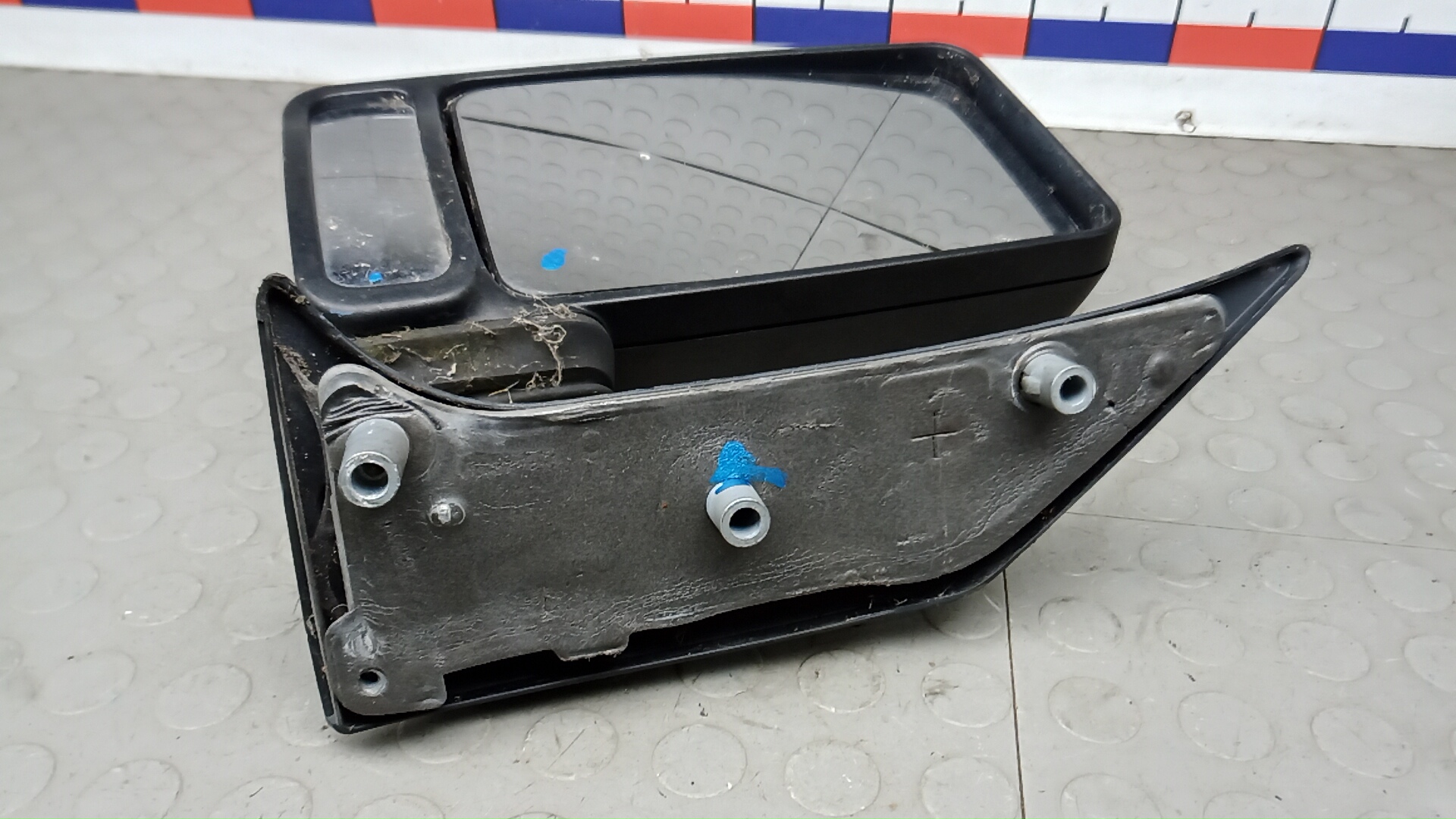 Зеркало левое электрическое