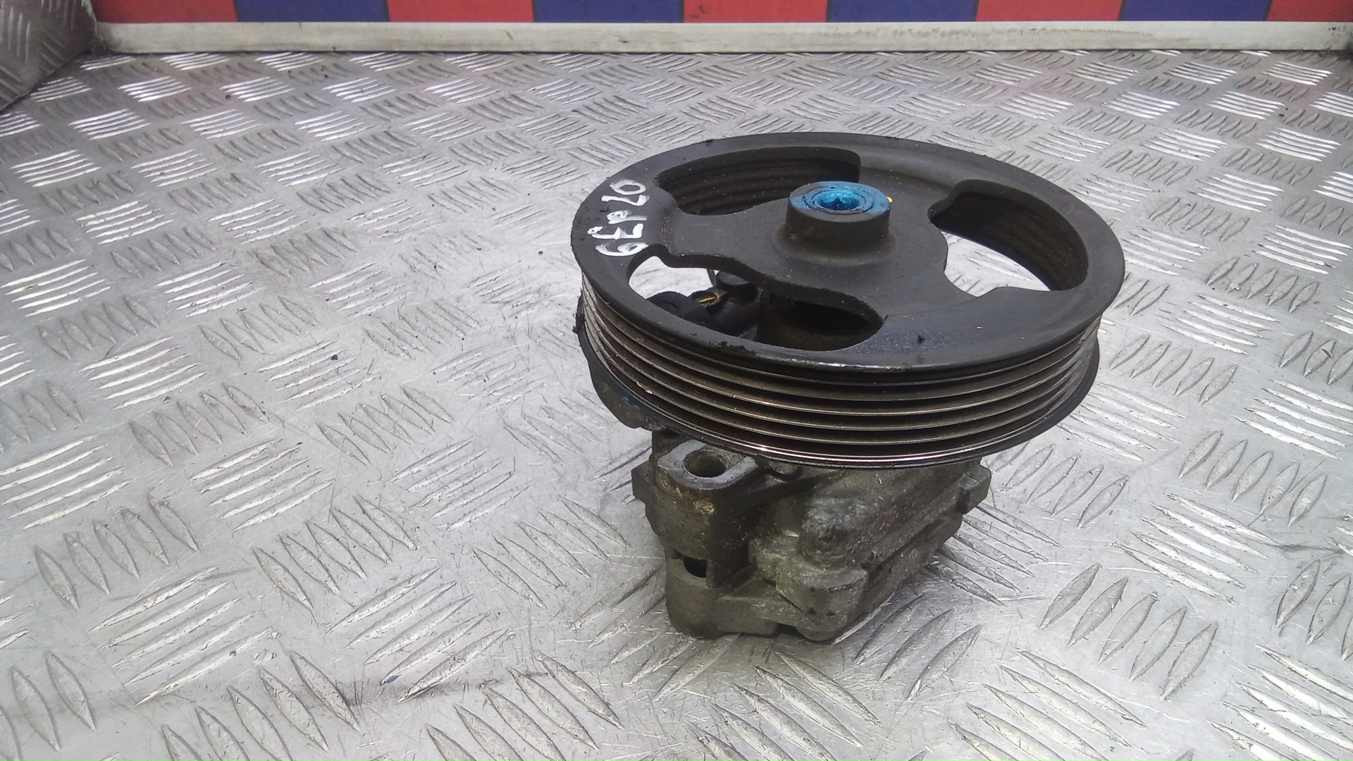 Насос ГУР (гидроусилитель руля)