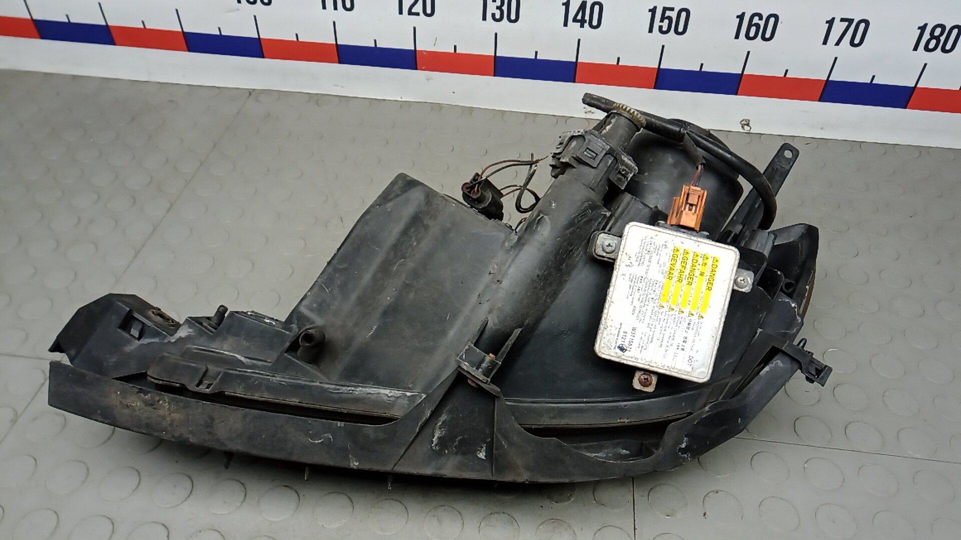 Фара правая