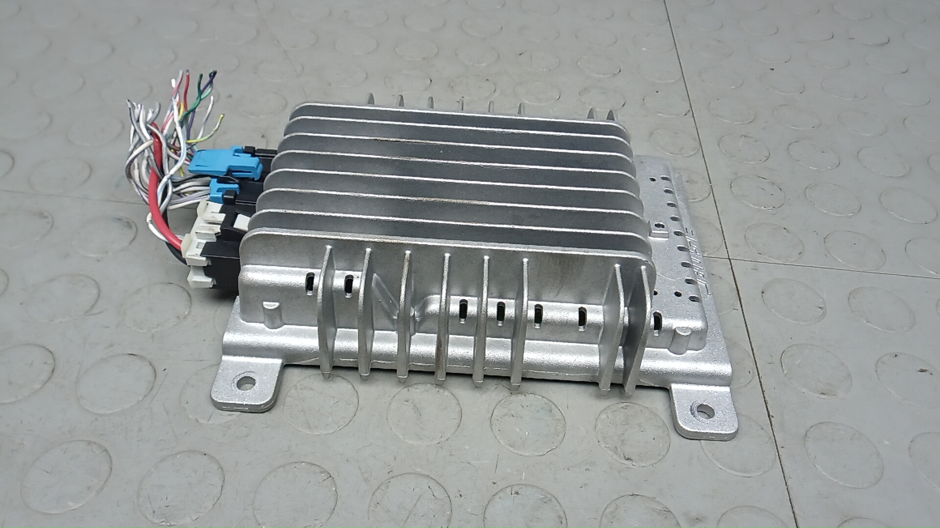 Усилитель акустической системы