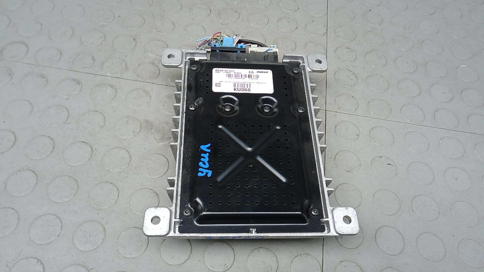 Усилитель акустической системы