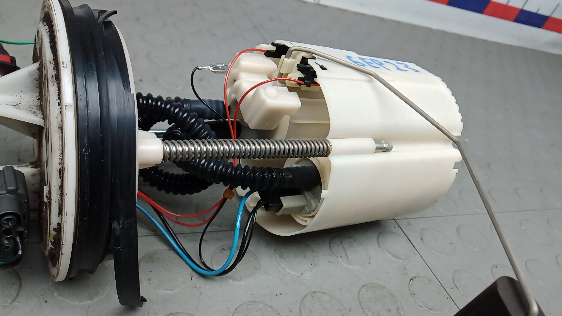 Насос топливный электрический