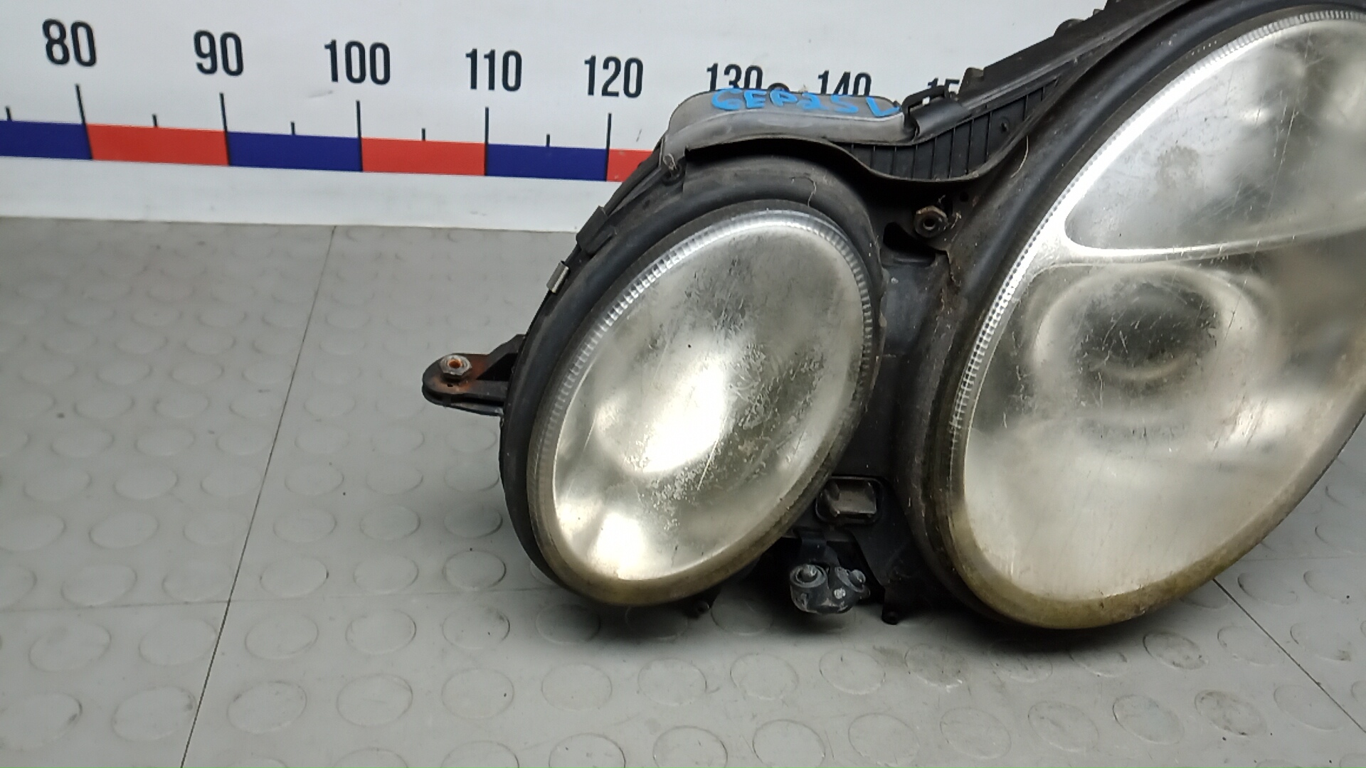 Фара левая