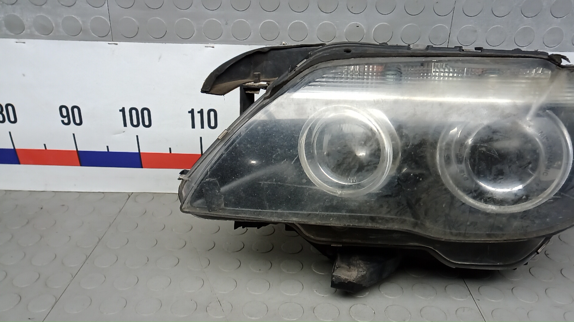 Фара левая