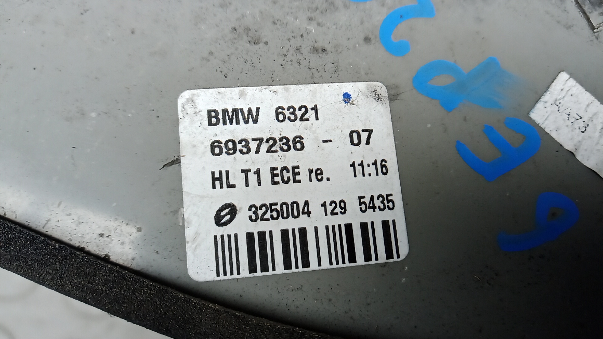 Фонарь задний правый