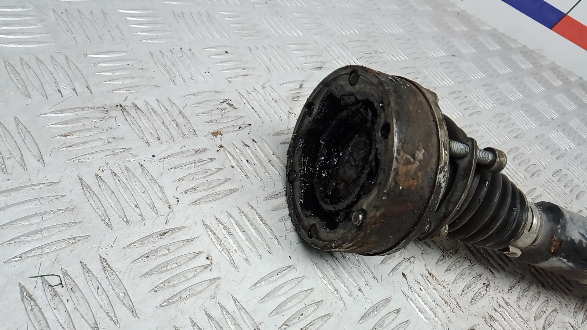 Полуось передняя правая