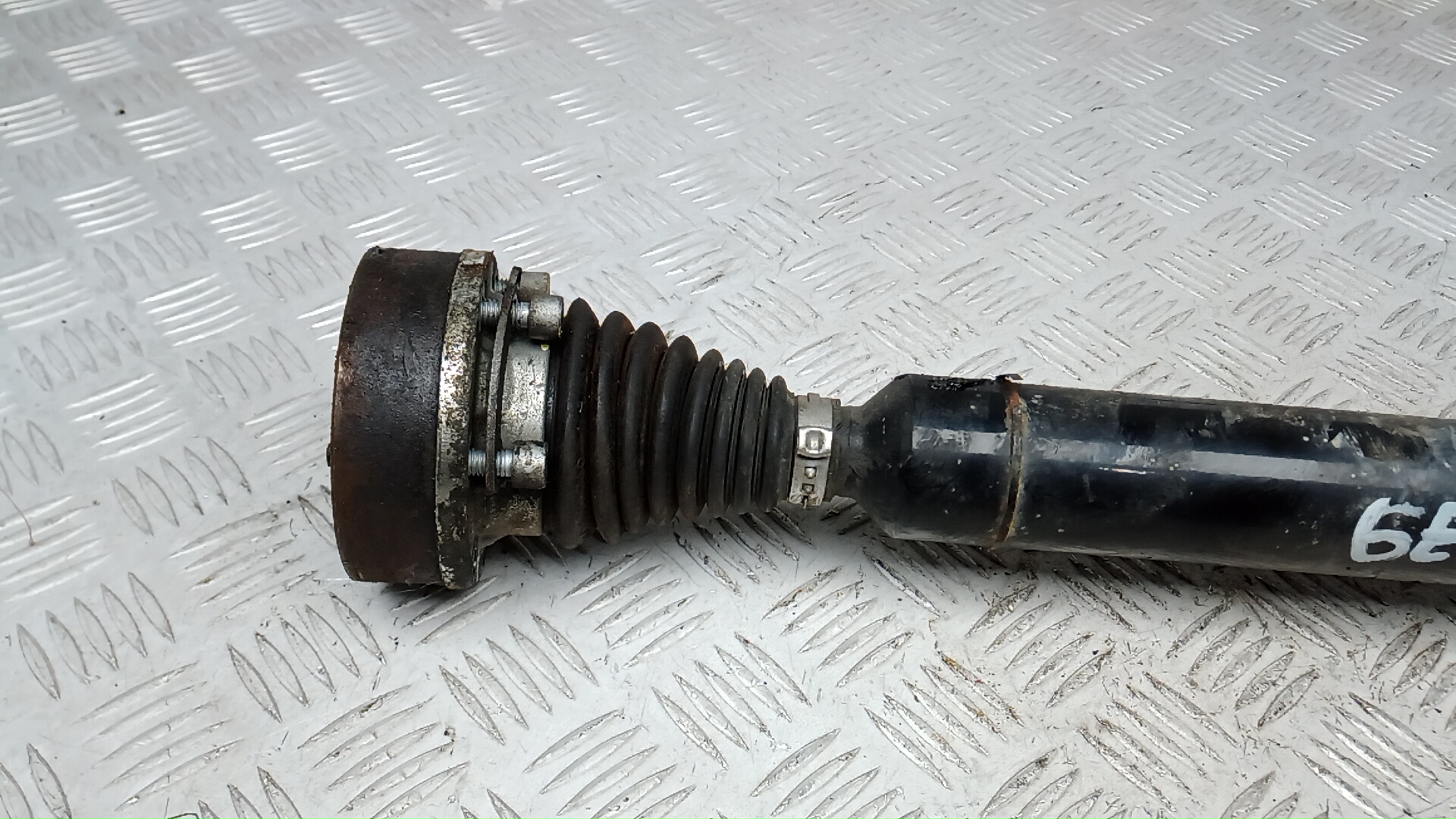 Полуось передняя правая