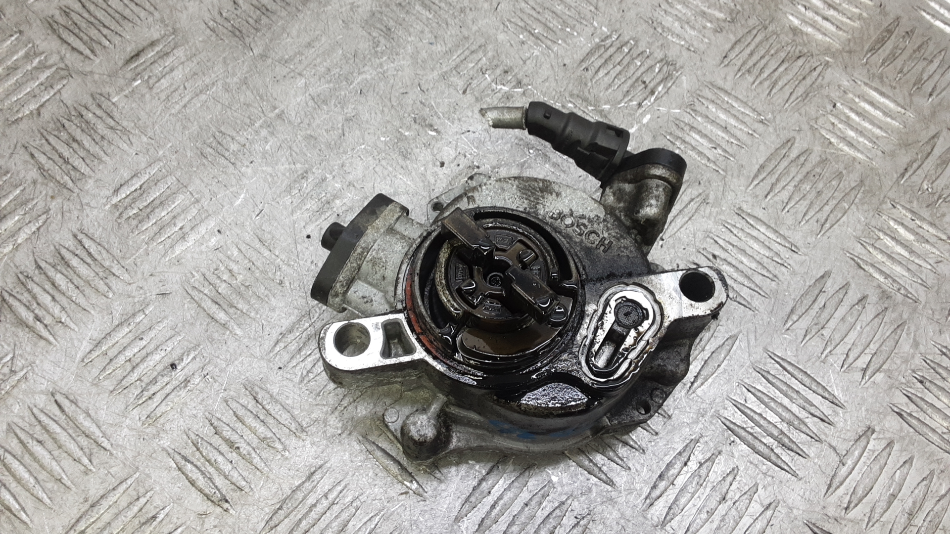 Насос вакуумный