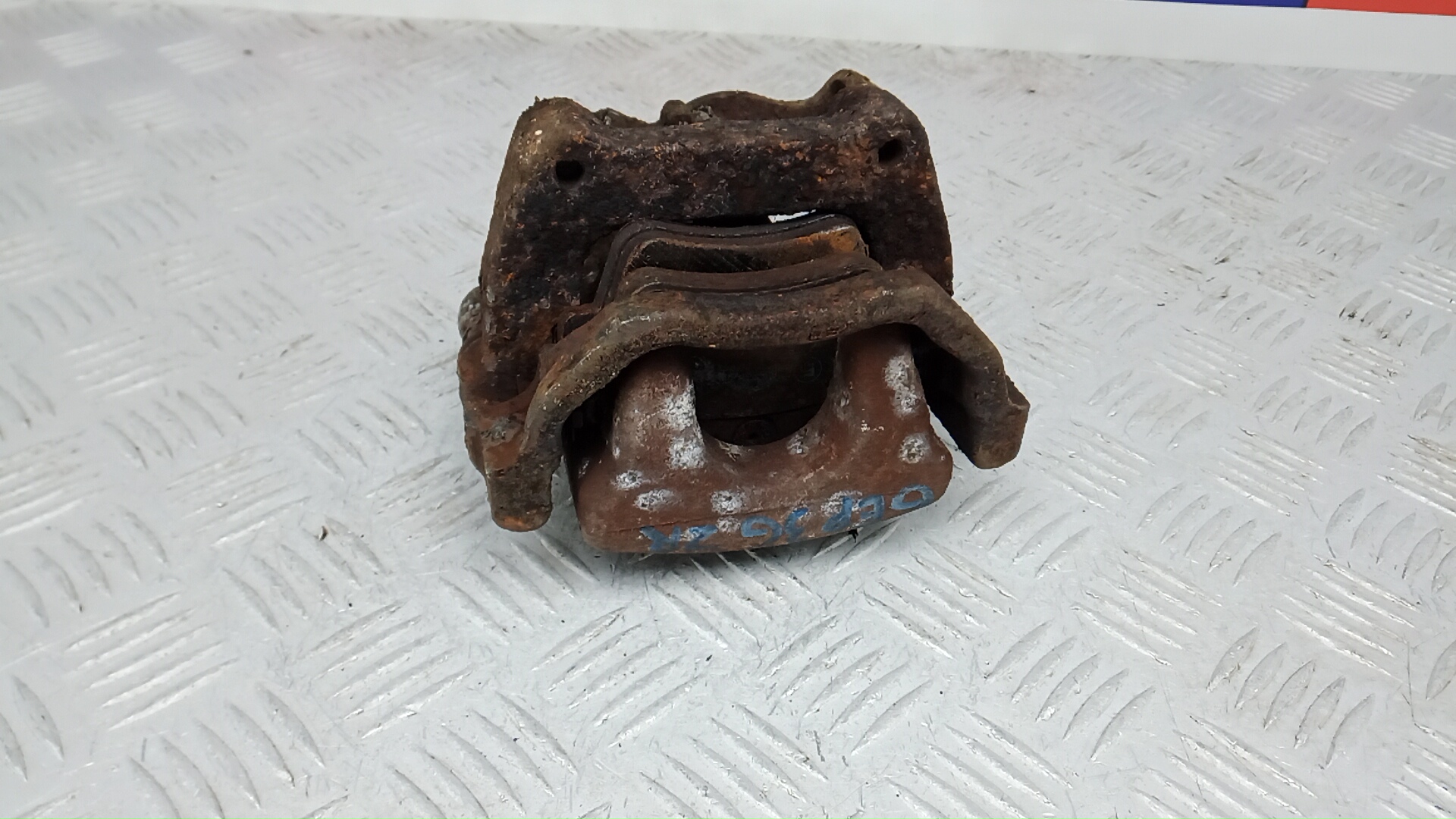 Суппорт задний правый