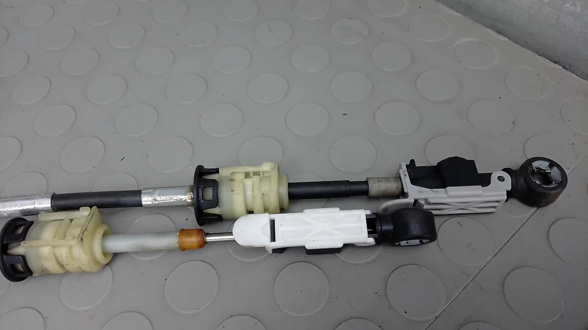 Трос КПП (выбора/переключения передач)