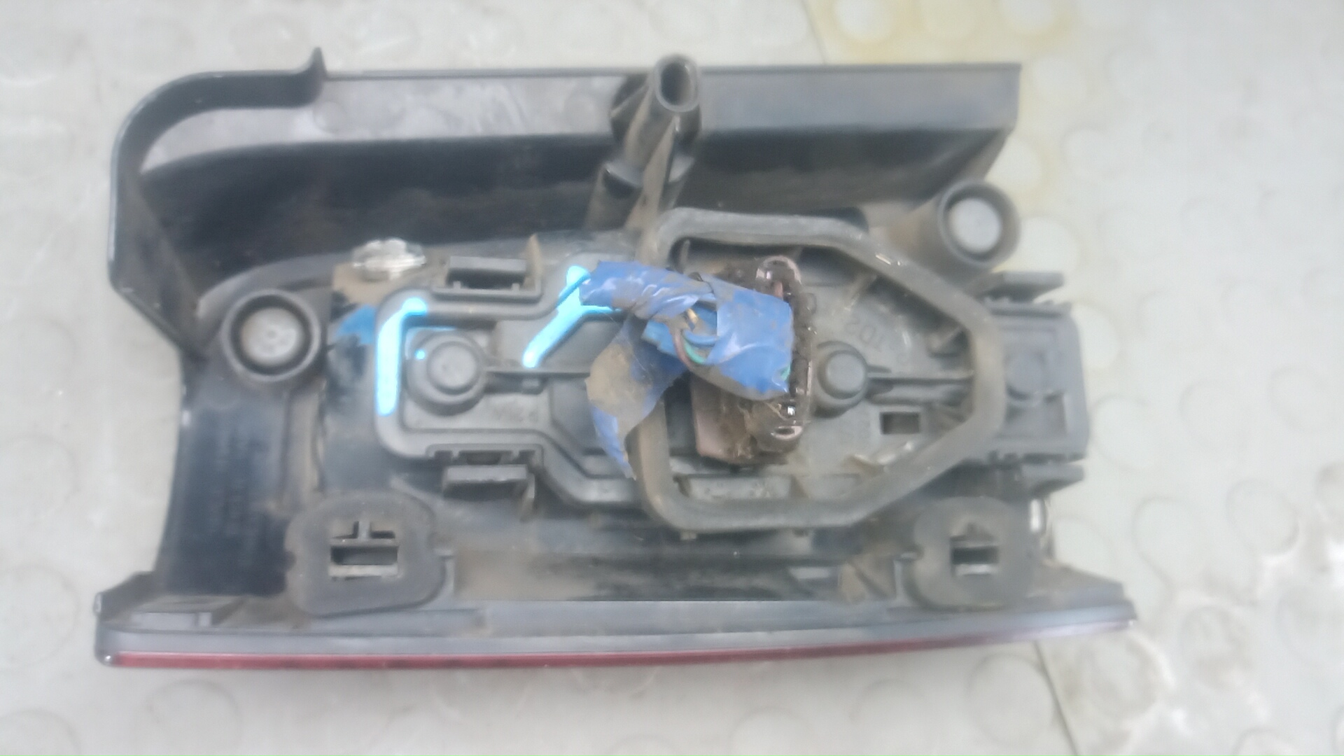 Фонарь задний правый