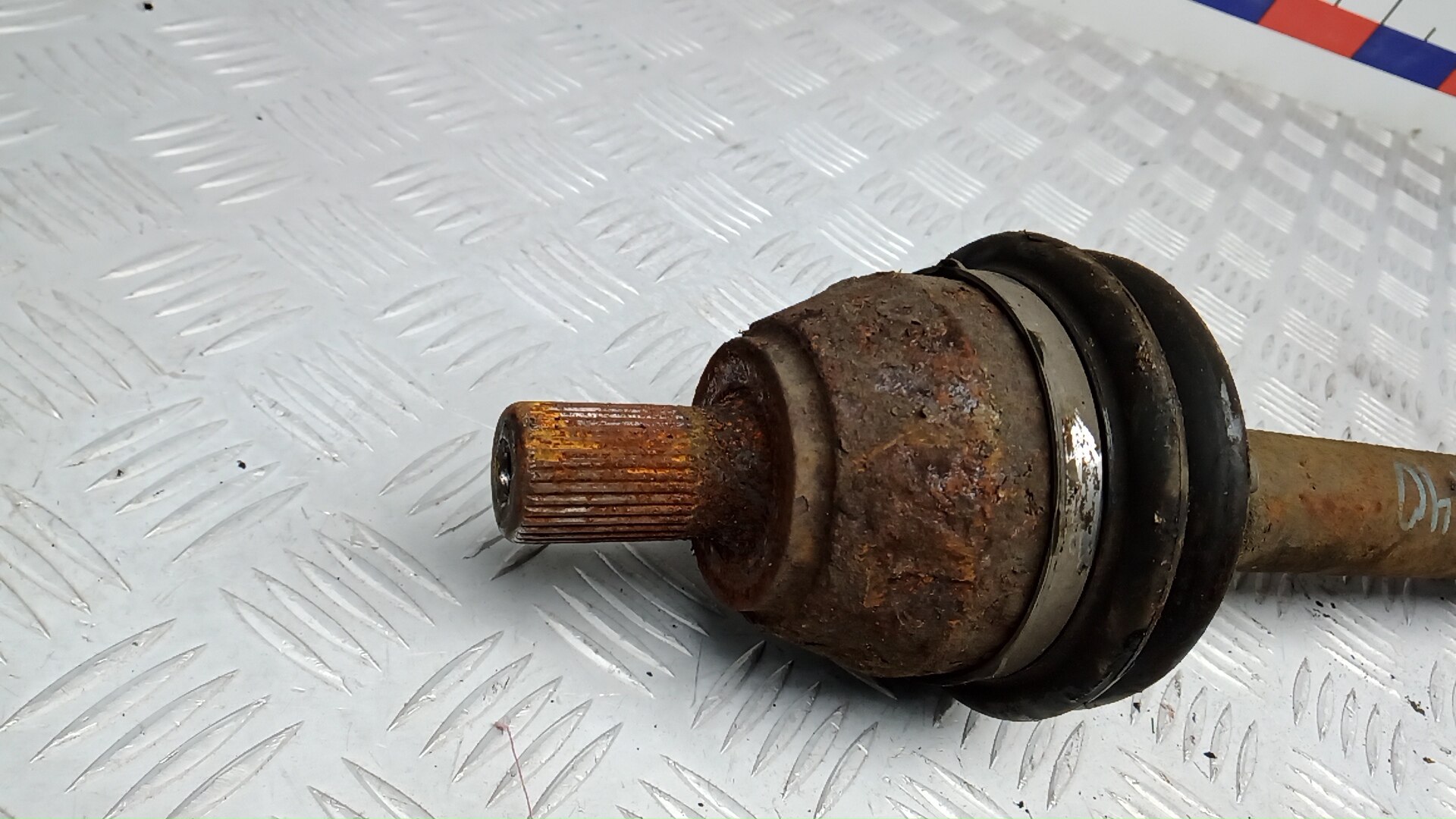 Полуось передняя правая