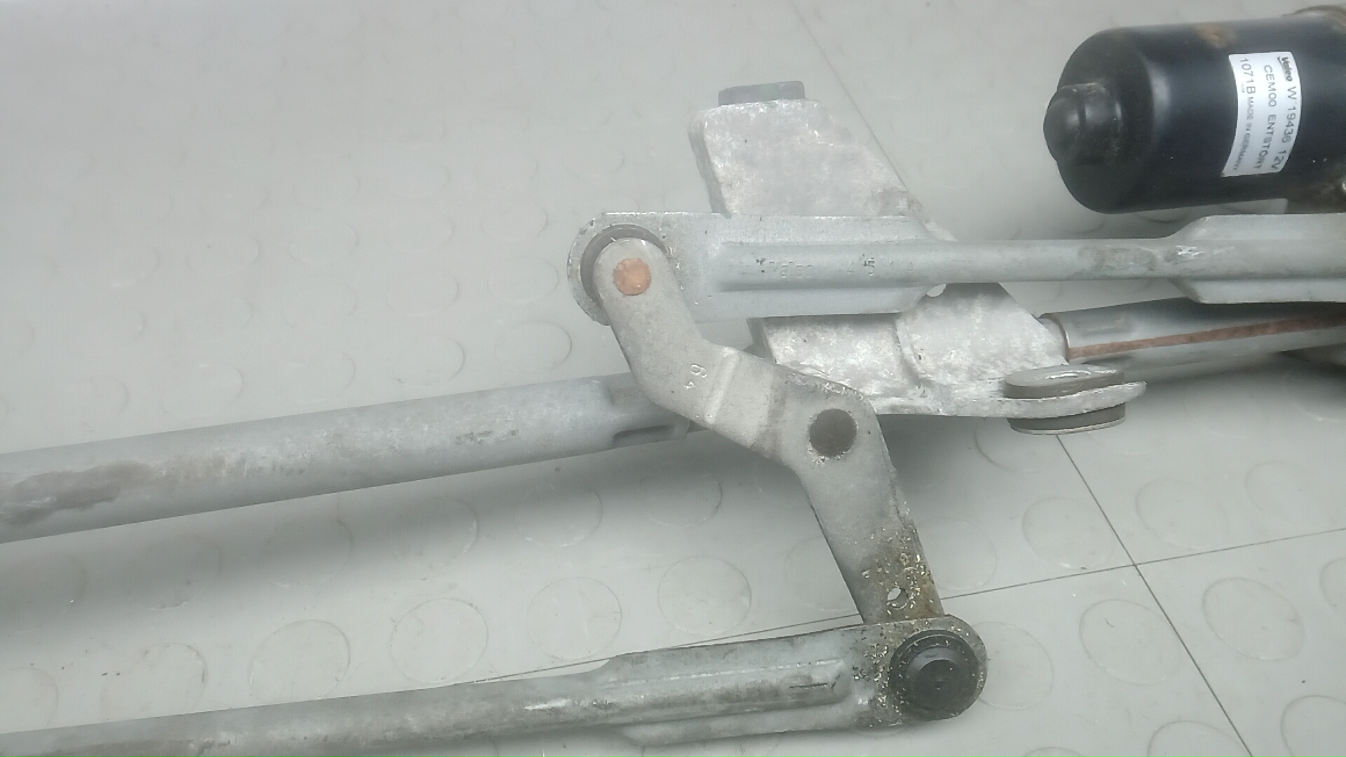 Трапеция стеклоочистителей