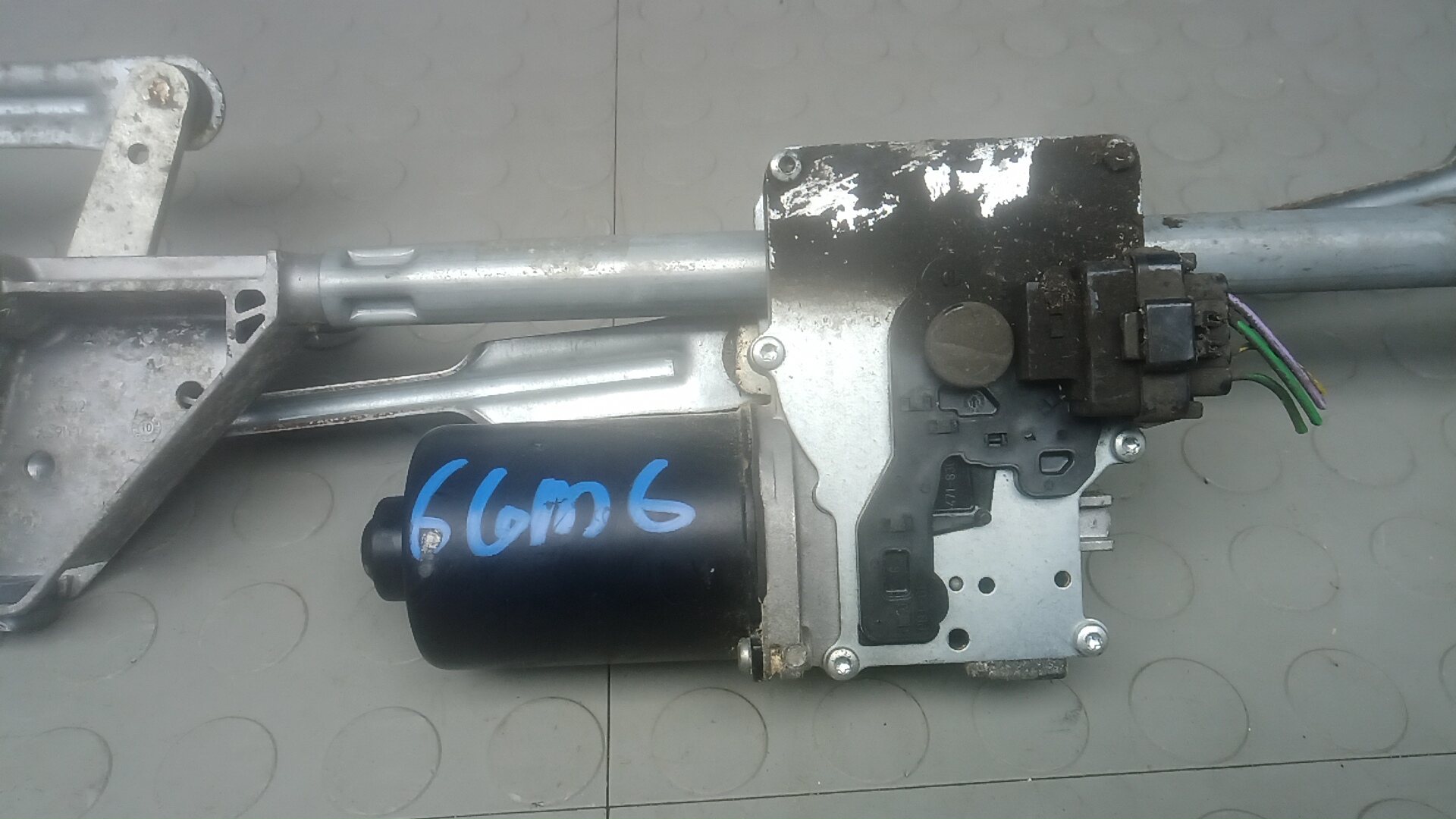 Трапеция стеклоочистителей