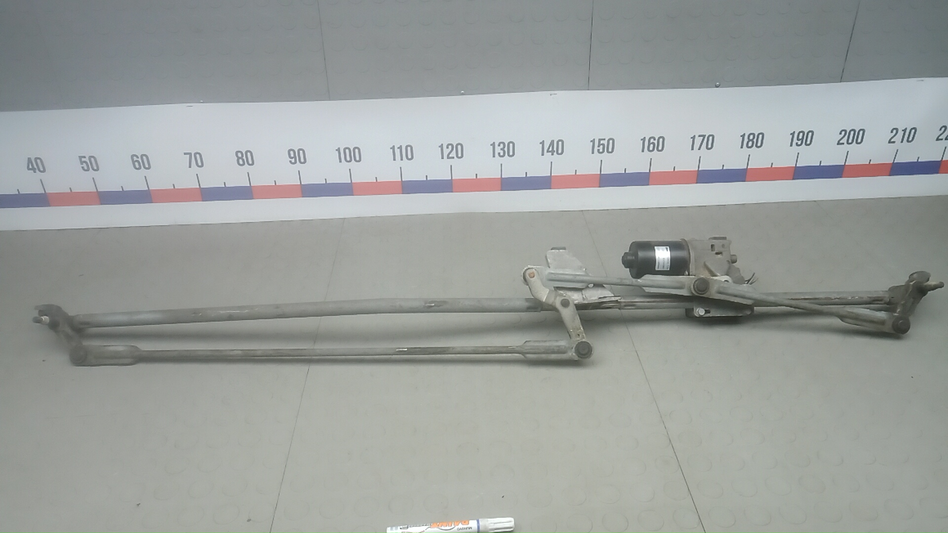 Трапеция стеклоочистителей