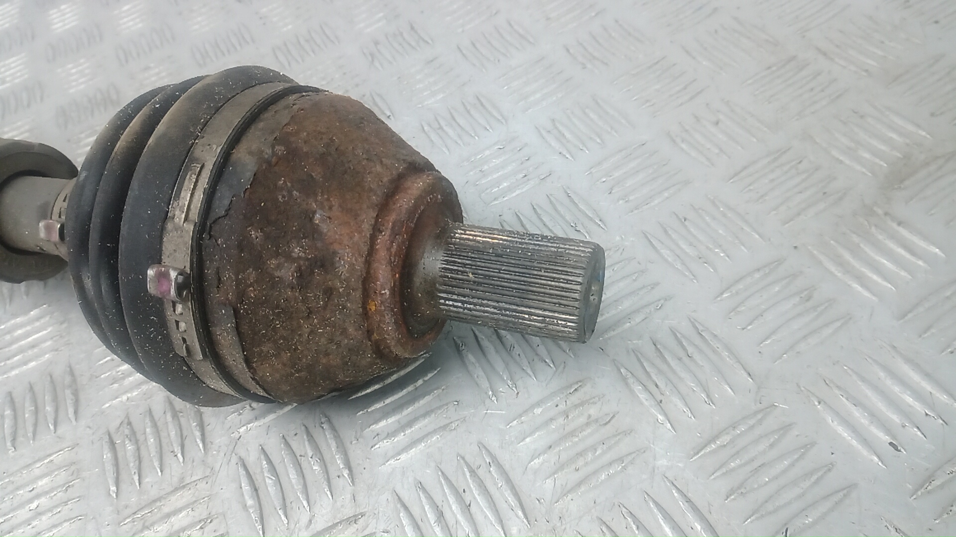 Полуось передняя левая для S60 (FS#) 2010-2018