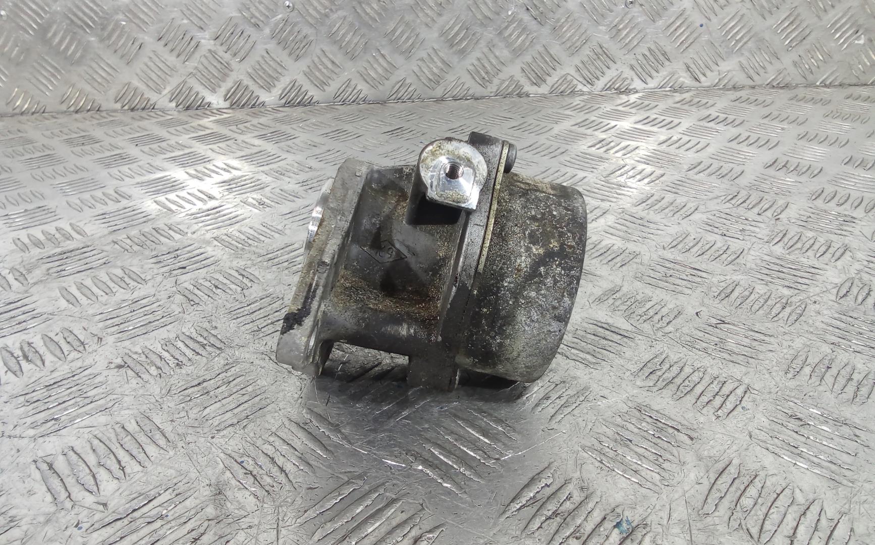 Насос вакуумный