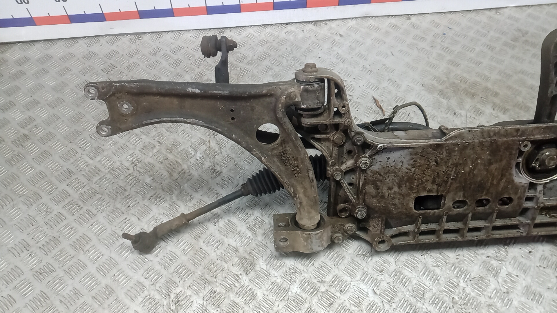 Балка передняя (крепление продольных тяг)