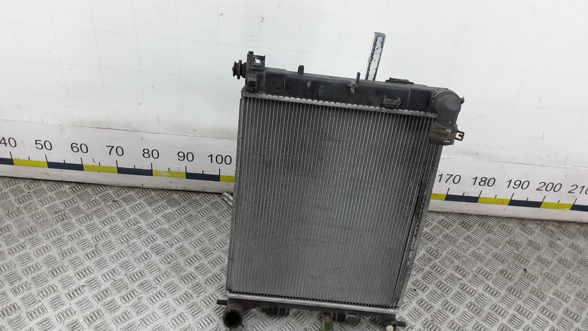Радиатор охлаждения двигателя основной