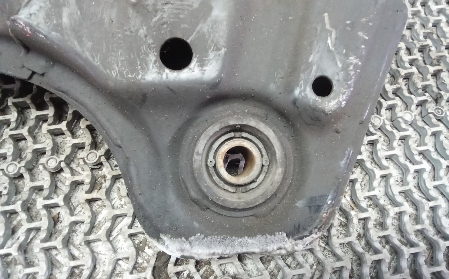 Балка передняя (крепление продольных тяг)