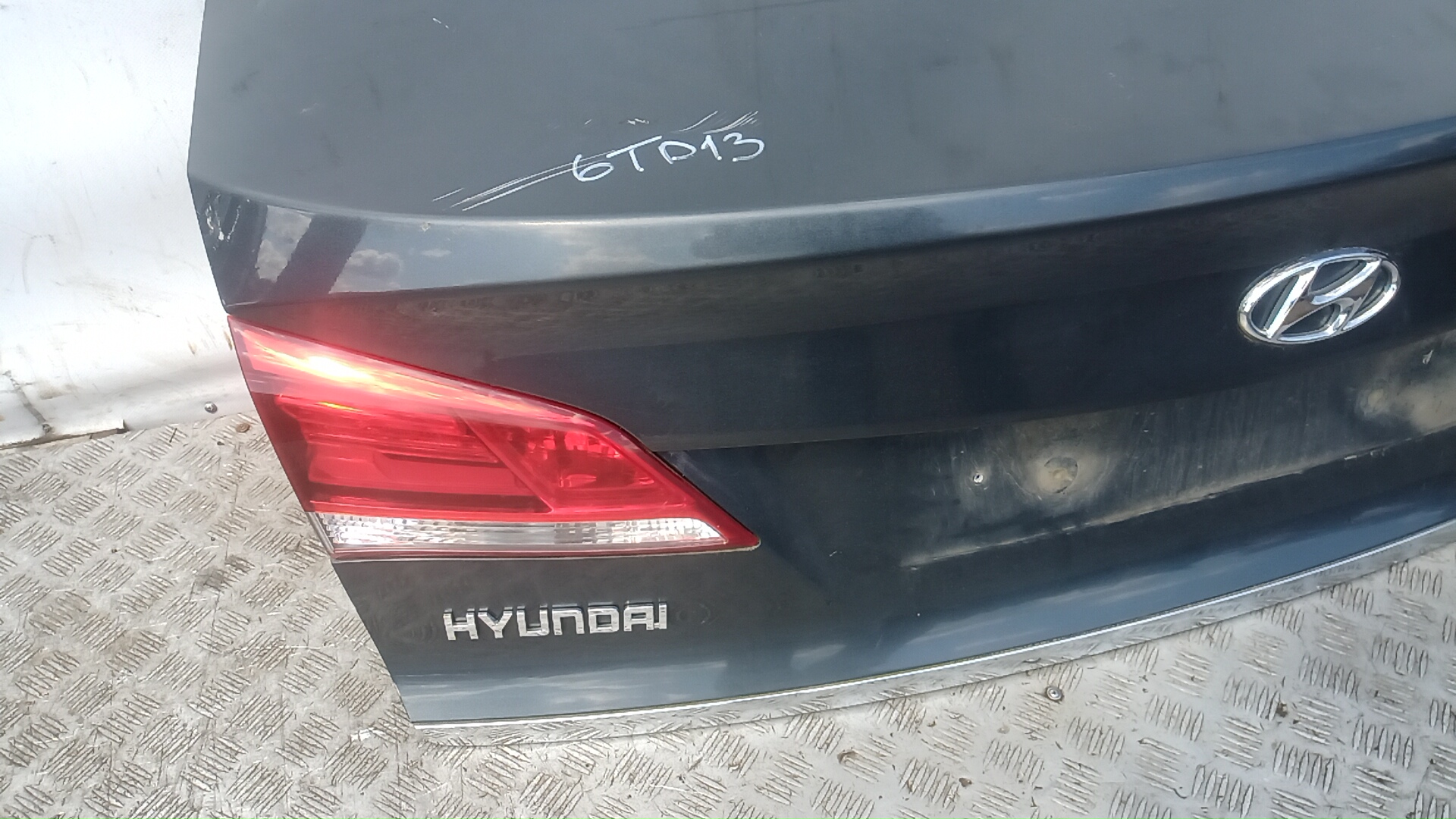 Крышка багажника