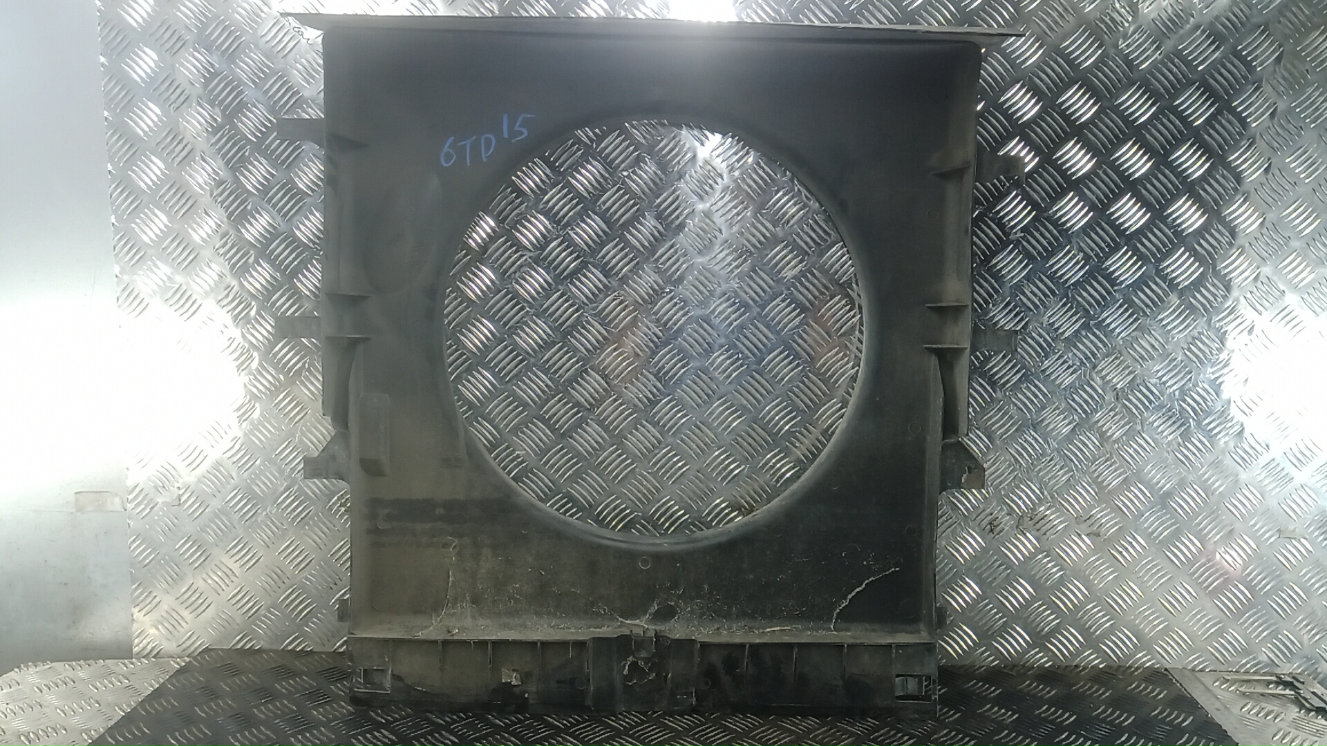 Диффузор вентилятора