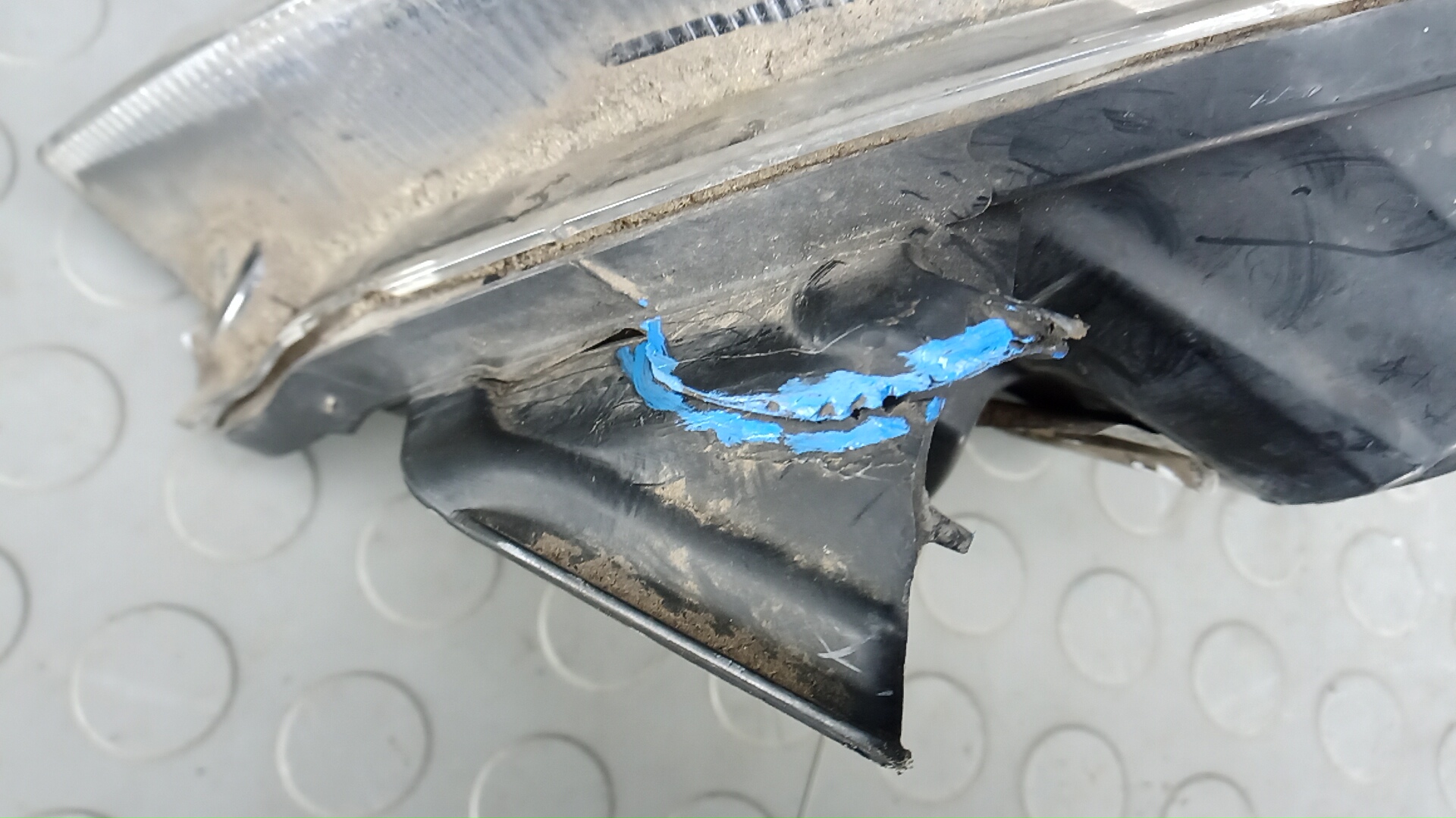 Фара правая