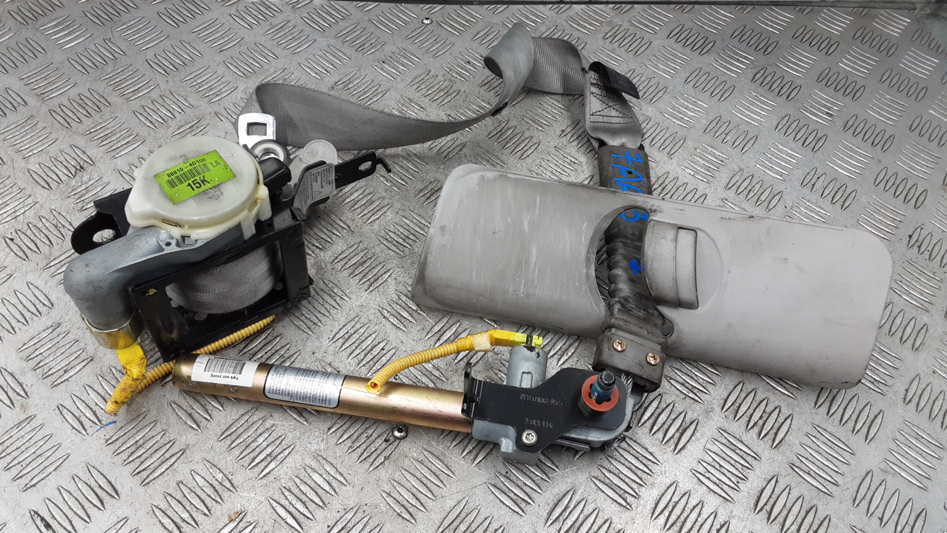 Ремень безопасности с пиропатроном