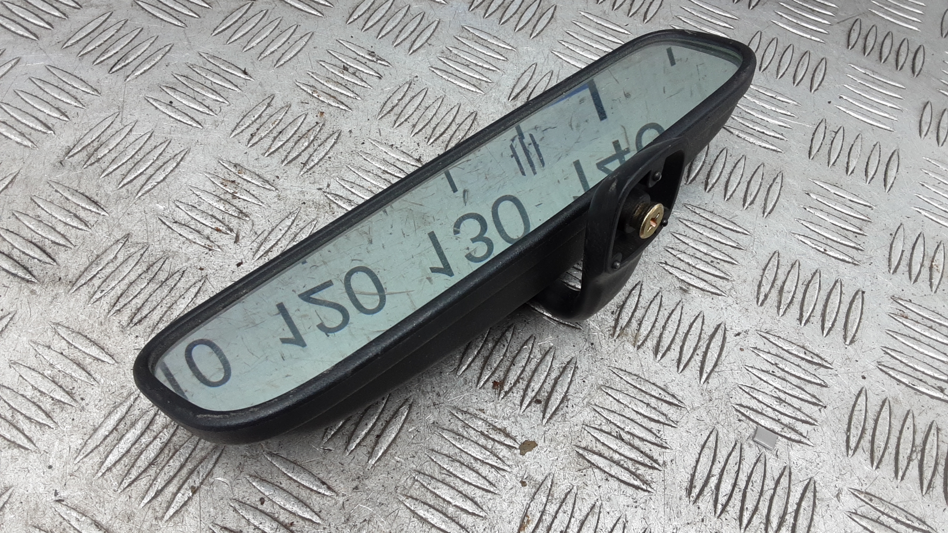 Зеркало заднего вида